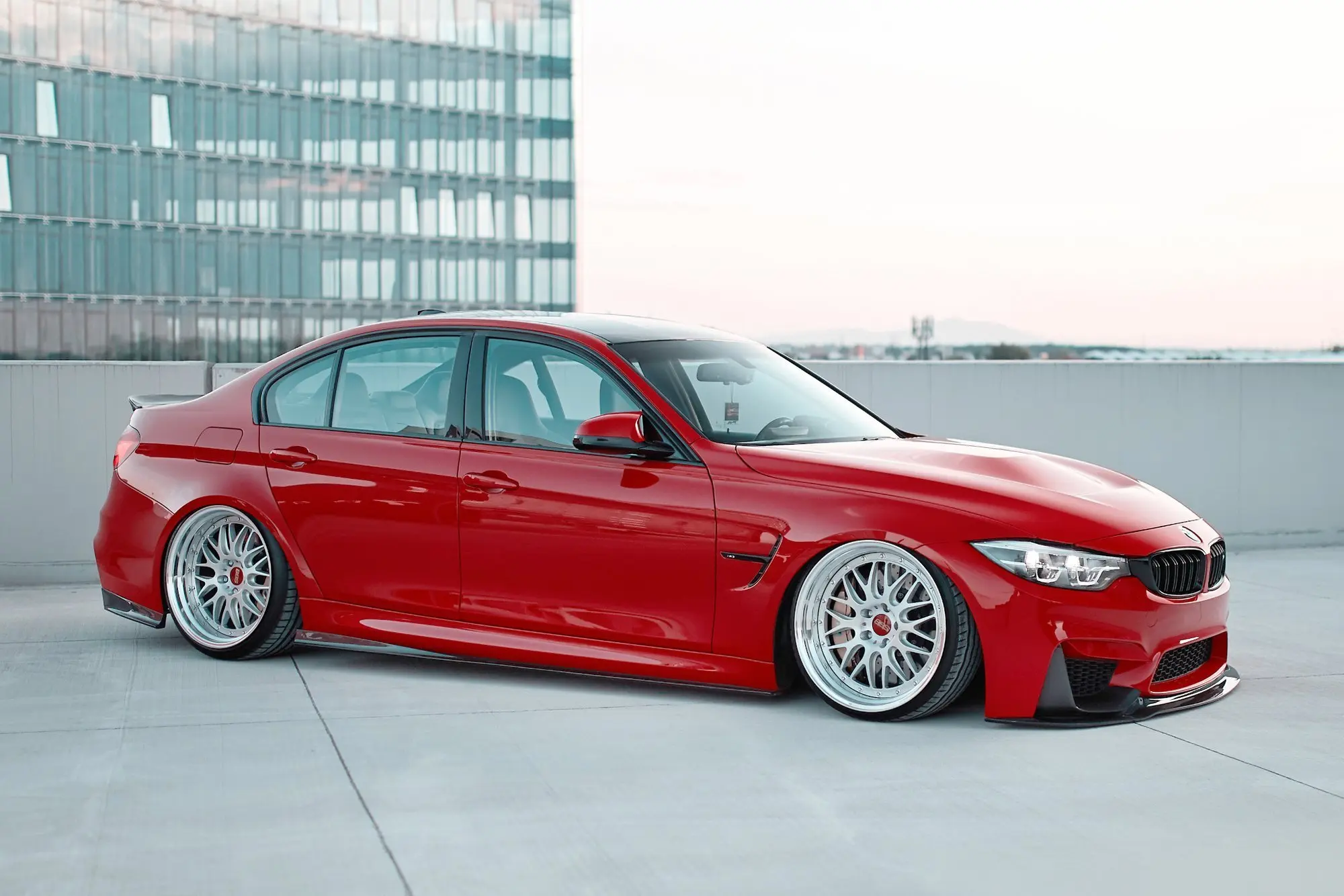Sideskjørt BMW M3 (F80) 2014 -2018  | Glossy Black Edition Image 1