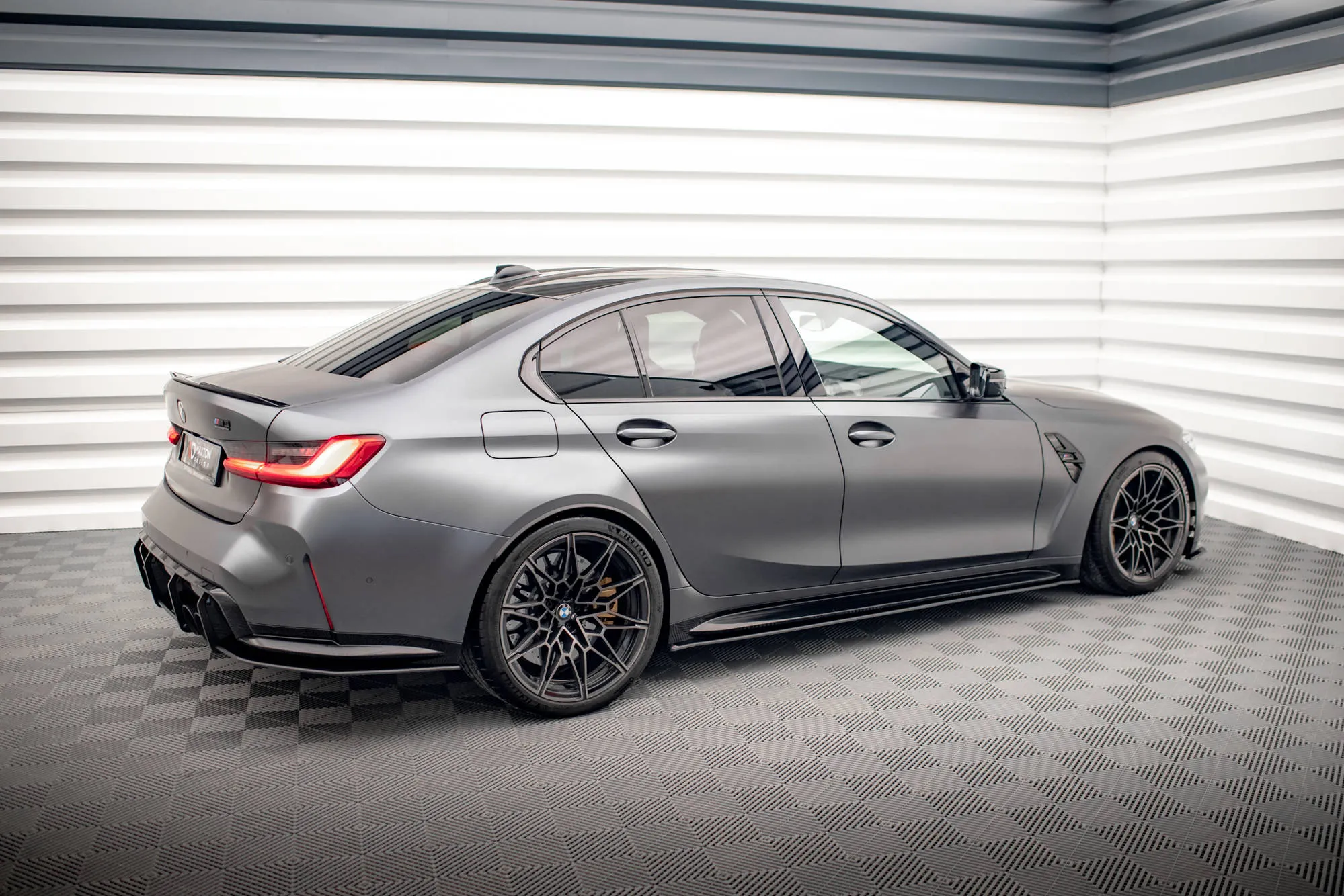 Sideskjørt BMW M3 (G80) 2020-> | Street Pro Black Edition – bilde 4