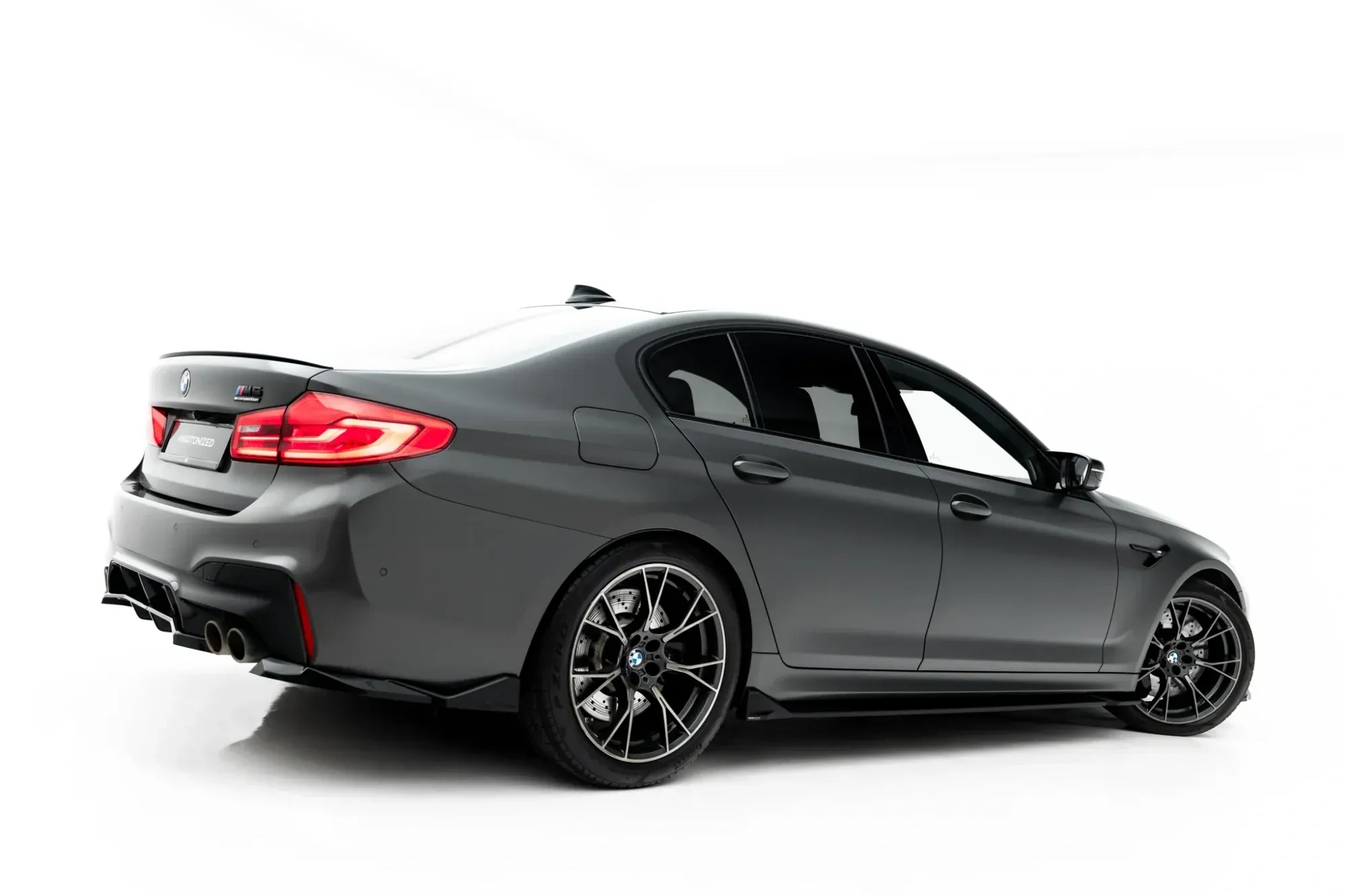 Sideskjørt BMW M5 F90 2017 - 2020 | Glossy Black Edition V2