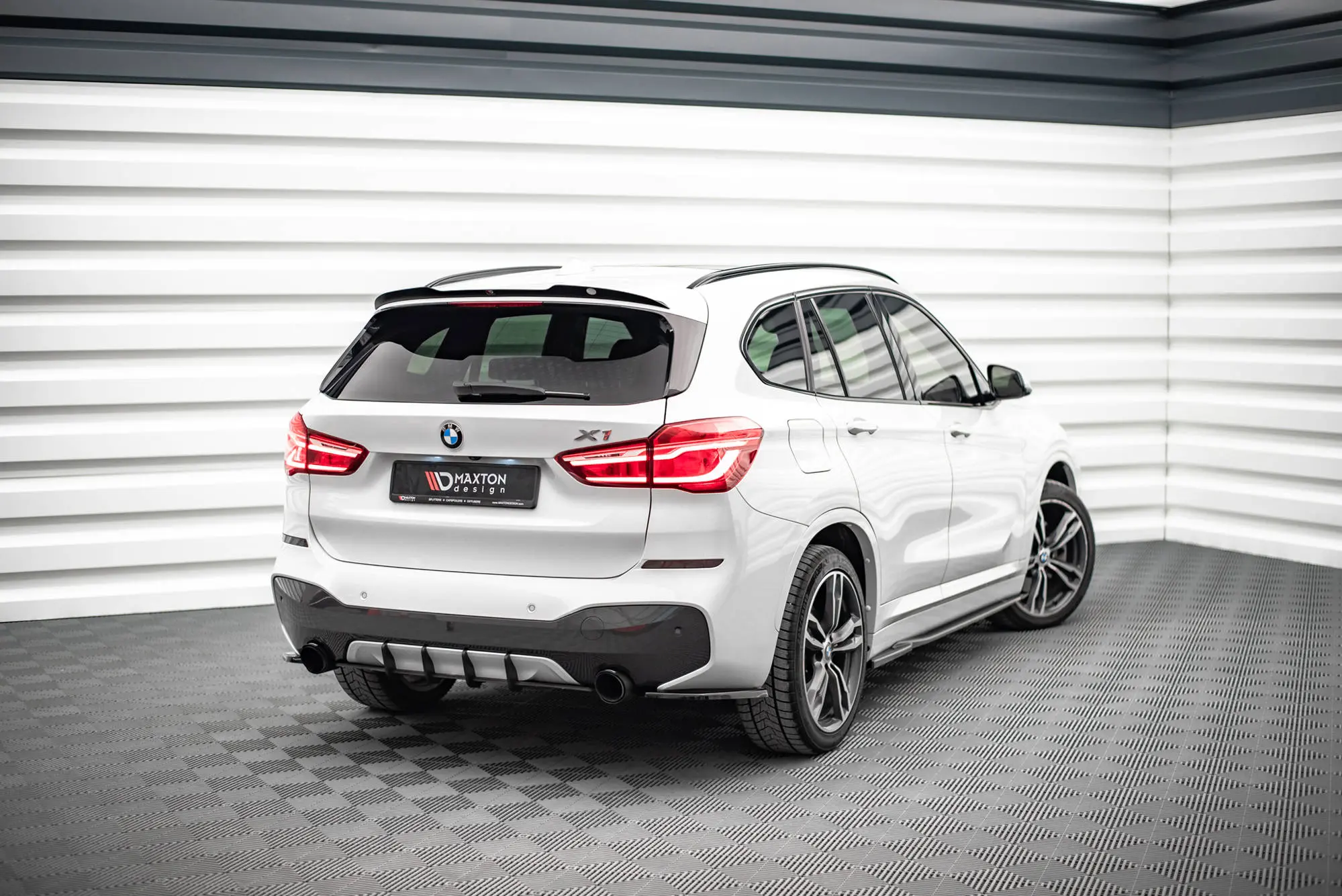 SIDESKJØRT BMW X1 (F48) M-Pack 2015-2019 – bilde 4