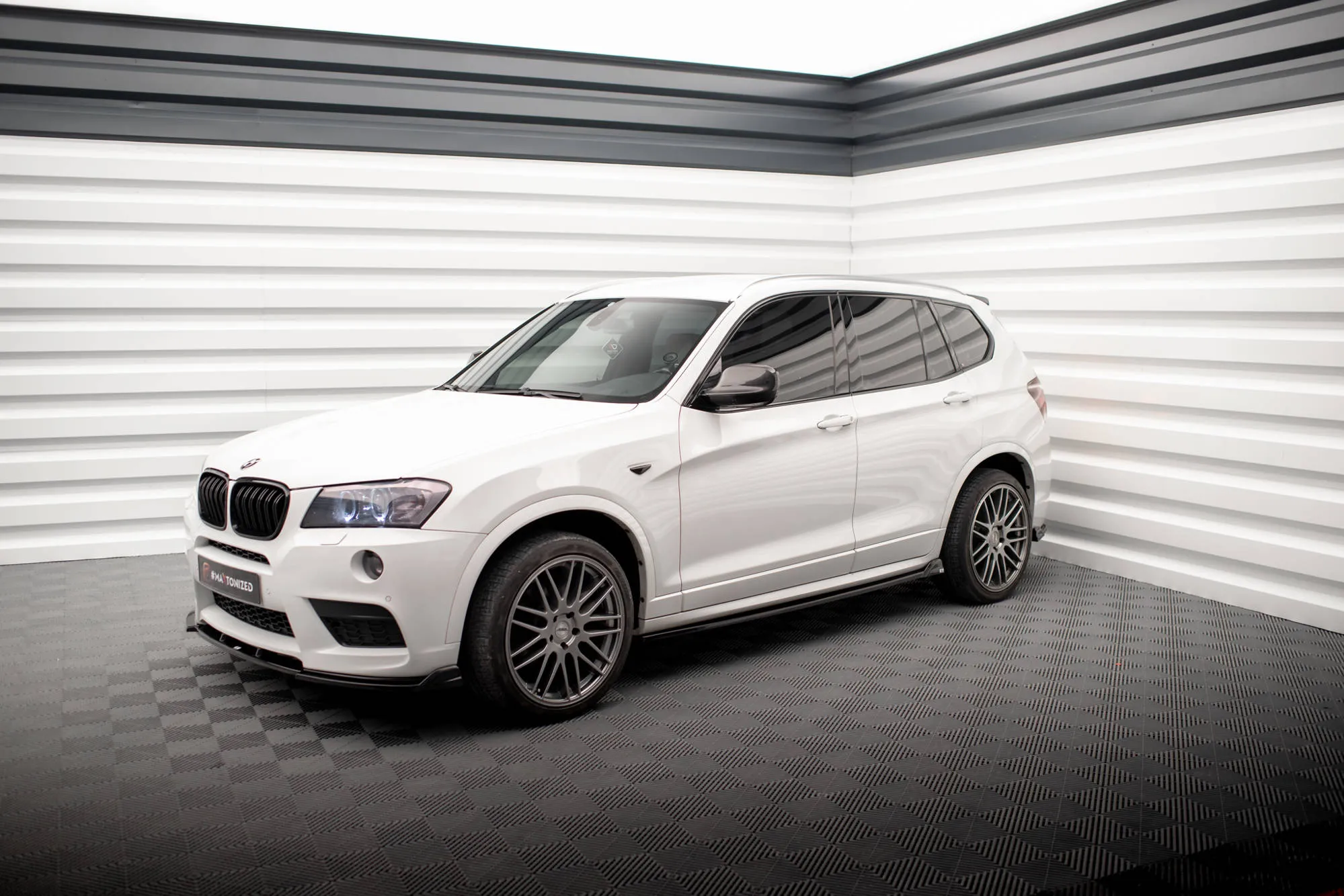 Sideskjørt BMW X3 (F25) LCI 2014 - 2017 | Glossy Black Edition – bilde 3