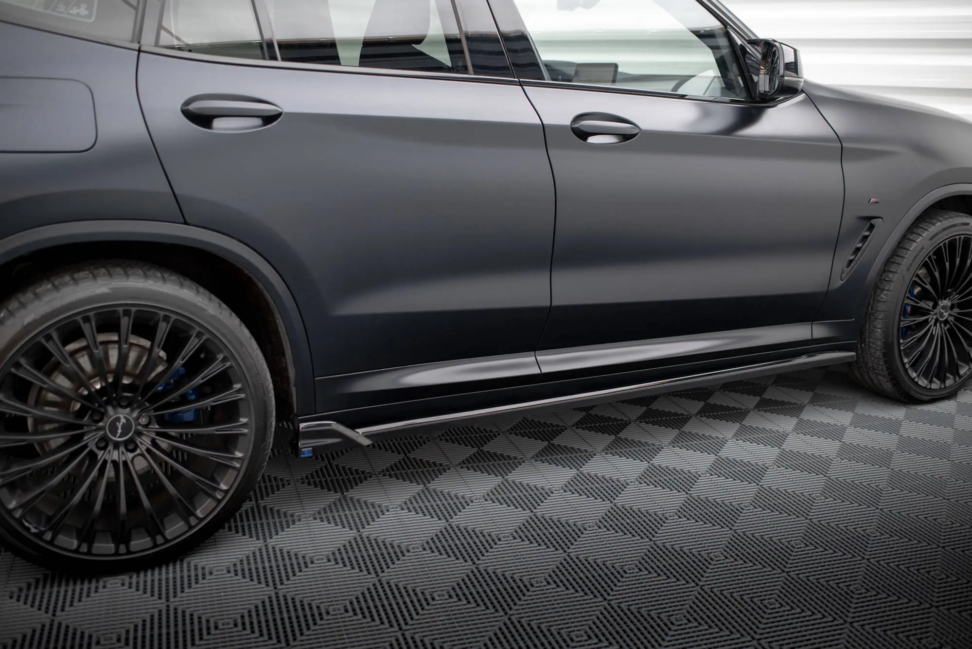 Sideskjørt BMW X3 (G01) M-Pakke Facelift 2021 - 2024 | Glossy Black Edition