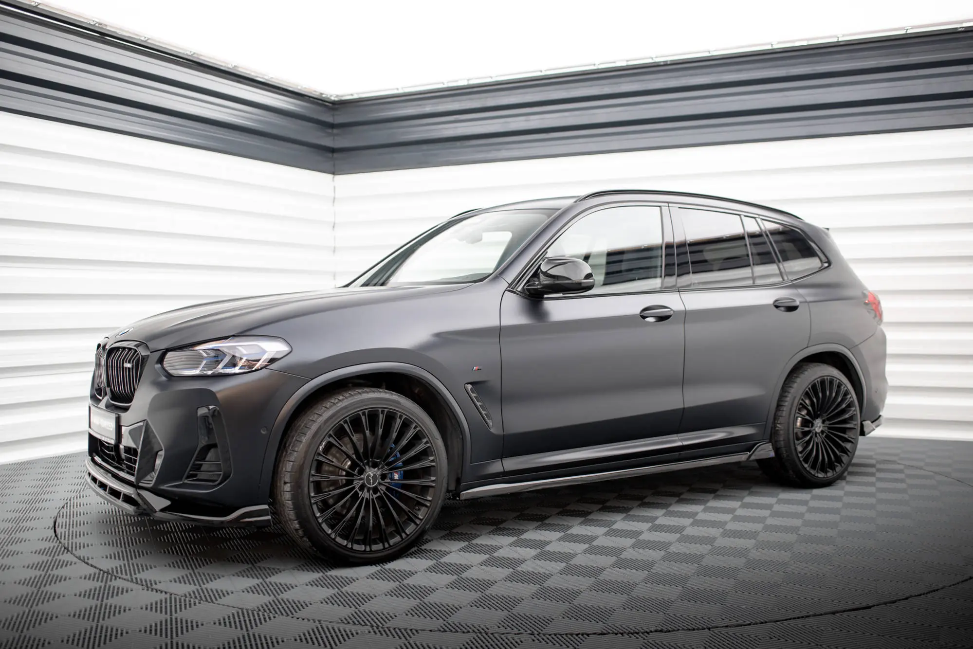 Sideskjørt BMW X3 (G01) M-Pakke Facelift 2021 - 2024 | Glossy Black Edition – bilde 4