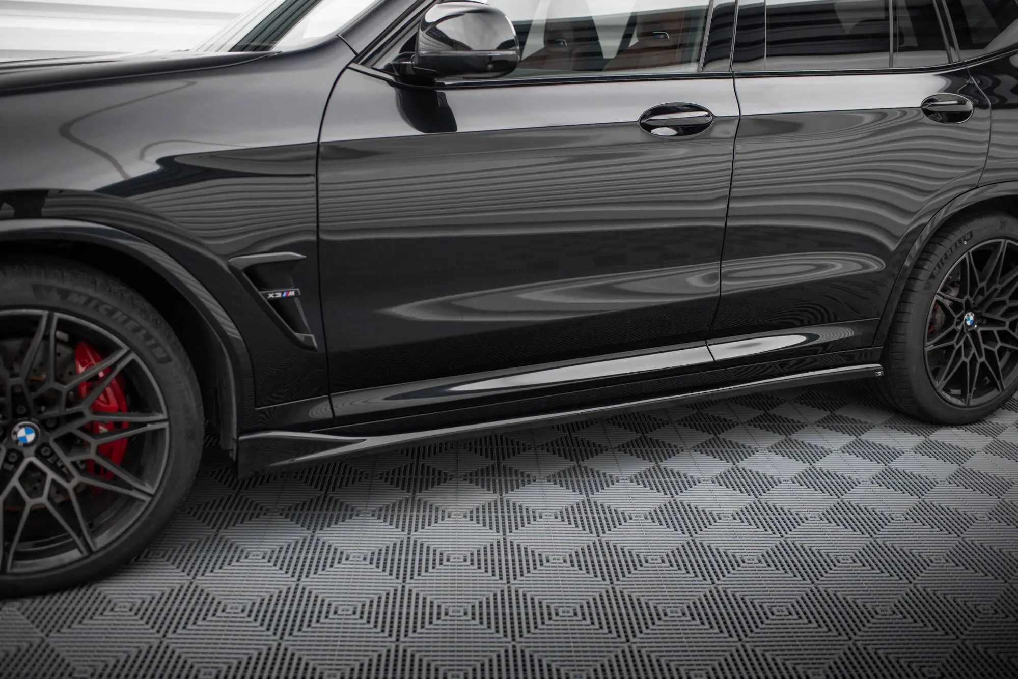 Sideskjørt BMW X3 M (F97) facelift 2021 - > | Glossy Black Edition – bilde 2