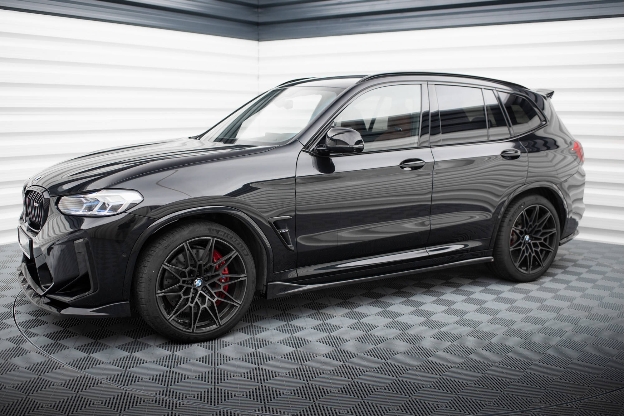 Sideskjørt BMW X3 M (F97) facelift 2021 - > | Glossy Black Edition – bilde 4