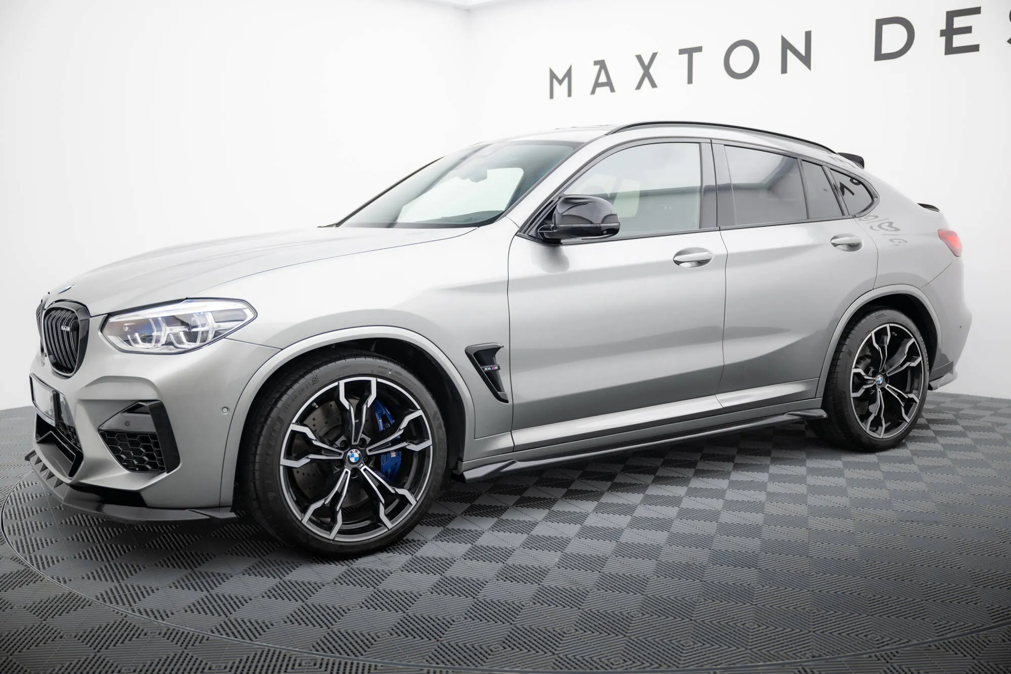 Sideskjørt BMW X4 M (F98) 2019 - 2021 | Glossy Black Edition – bilde 2