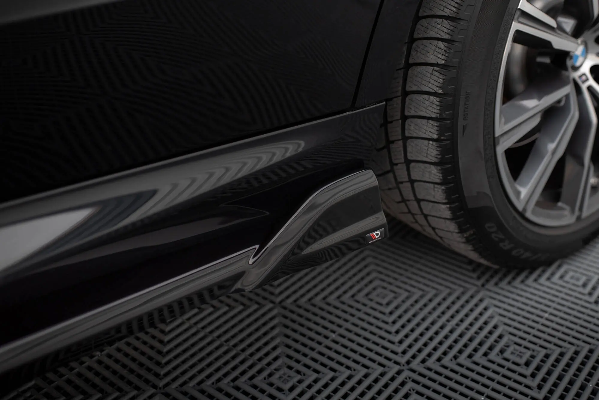 Sideskjørt BMW X5 (G05) M-Pakke  2018 - 2023 | V.2 Glossy Black Edition