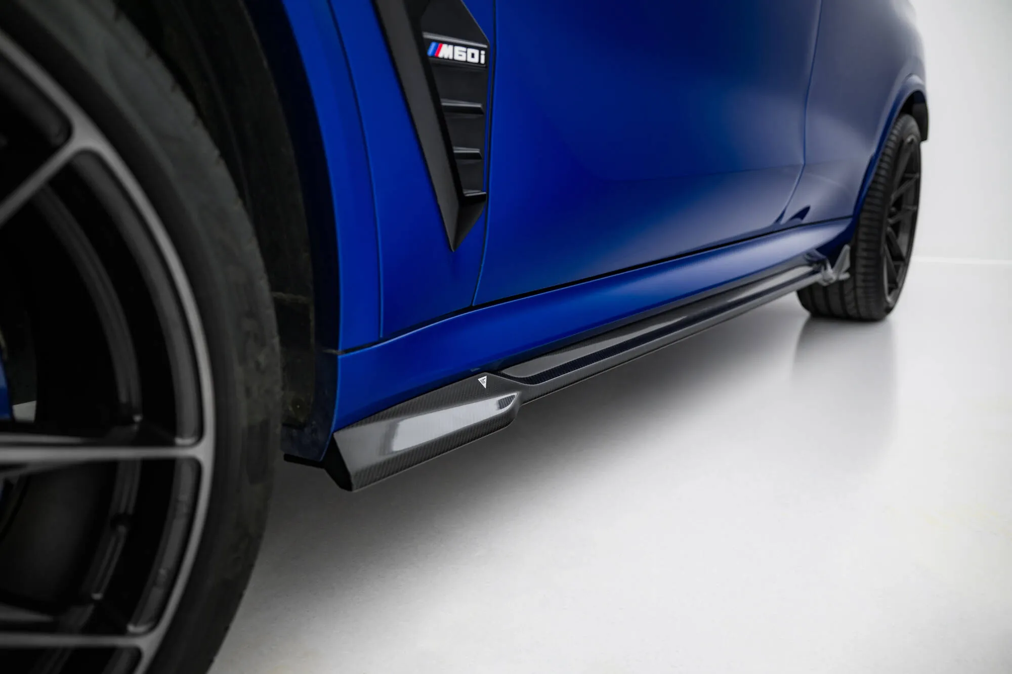 Sideskjørt BMW X5 M (F95 Facelift) 2023 - 2026 | Carbon Fiber Edition – bilde 4