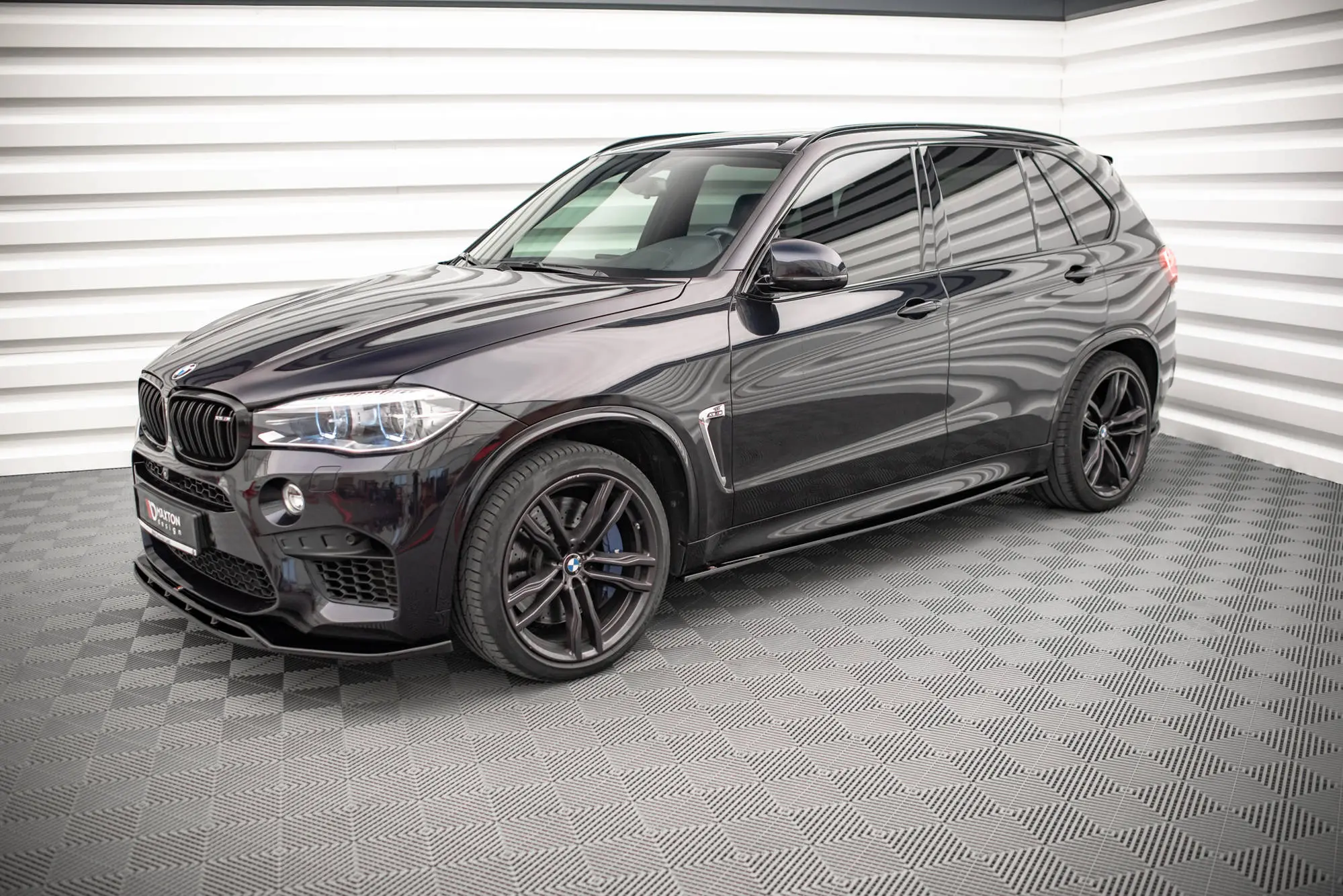 SIDESKJØRT BMW X5M (F85) 2014-2018 – bilde 3