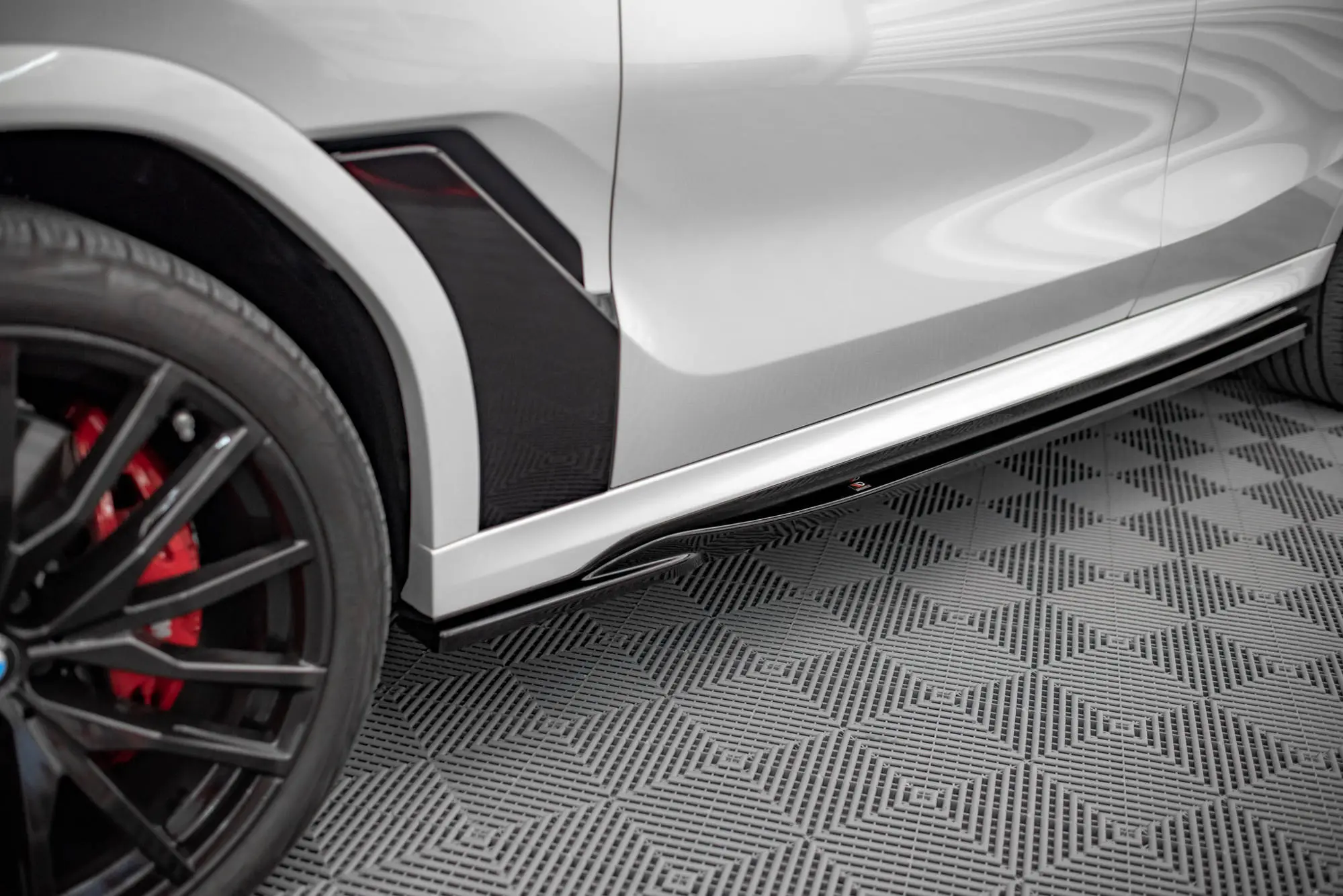 SIDESKJØRT BMW X6 (G06) M-PACK 2019 - 2023