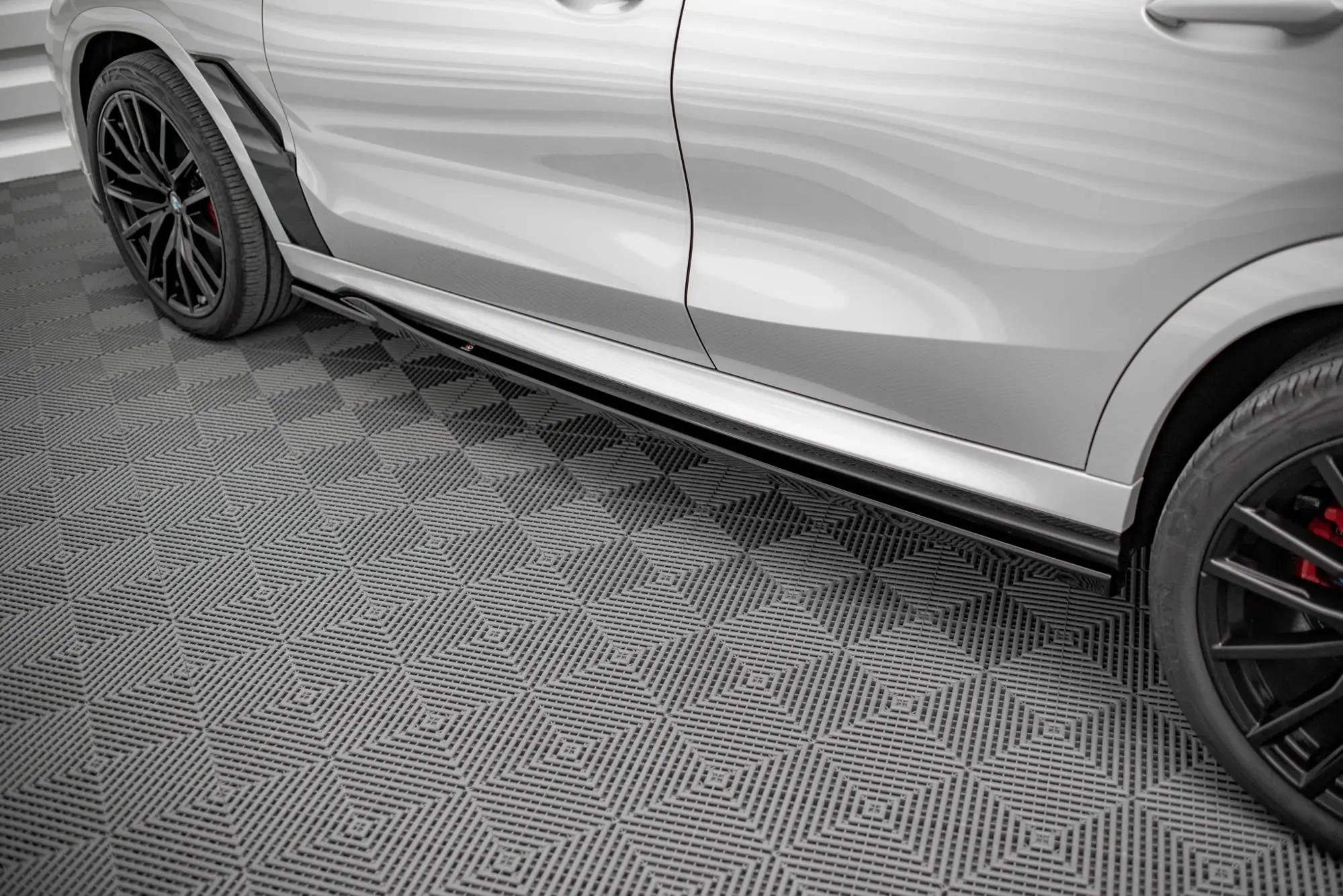 SIDESKJØRT BMW X6 (G06) M-PACK 2019 - 2023 – bilde 2