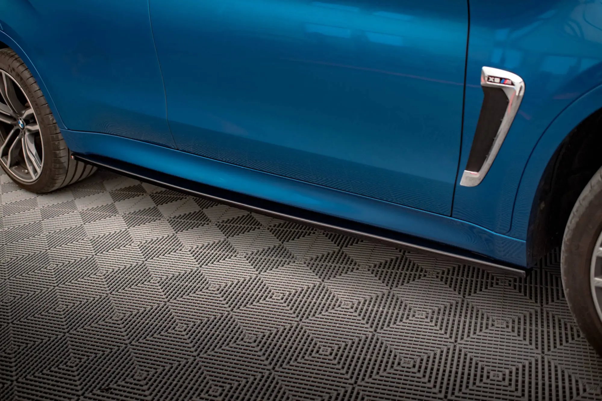 SIDESKJØRT BMW X6 M (F86) 2014 - 2019 – bilde 3