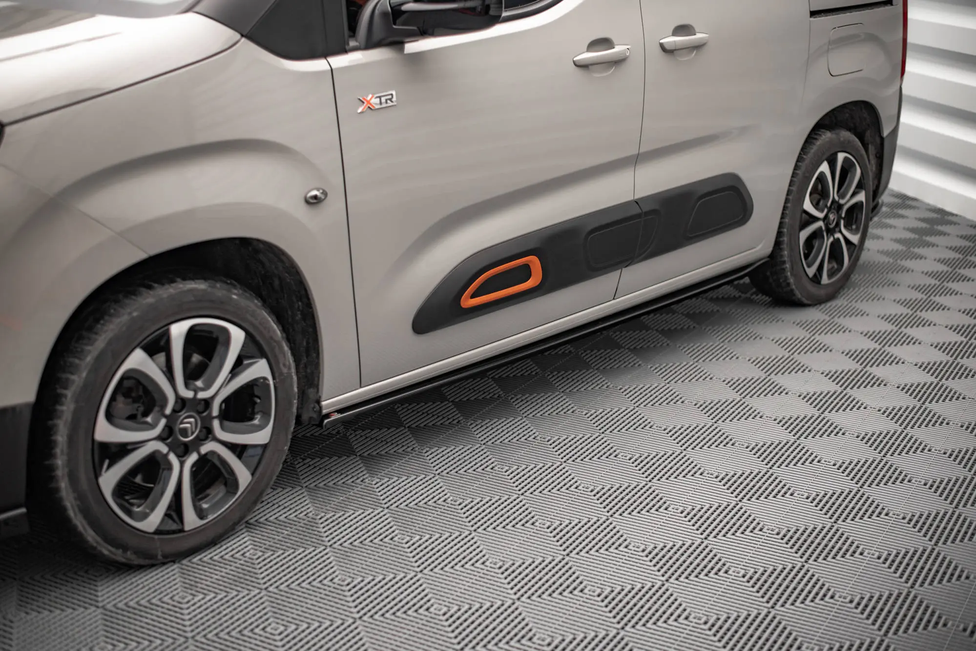SIDESKJØRT Citroen Berlingo IV 2018 ->