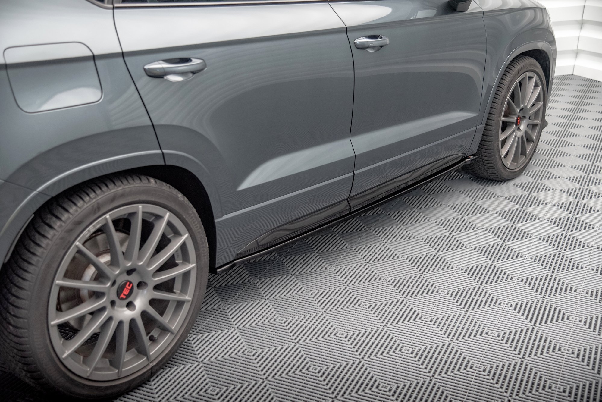 Sideskjørt Cupra Ateca 2018 -> | Glossy Black Edition – bilde 6
