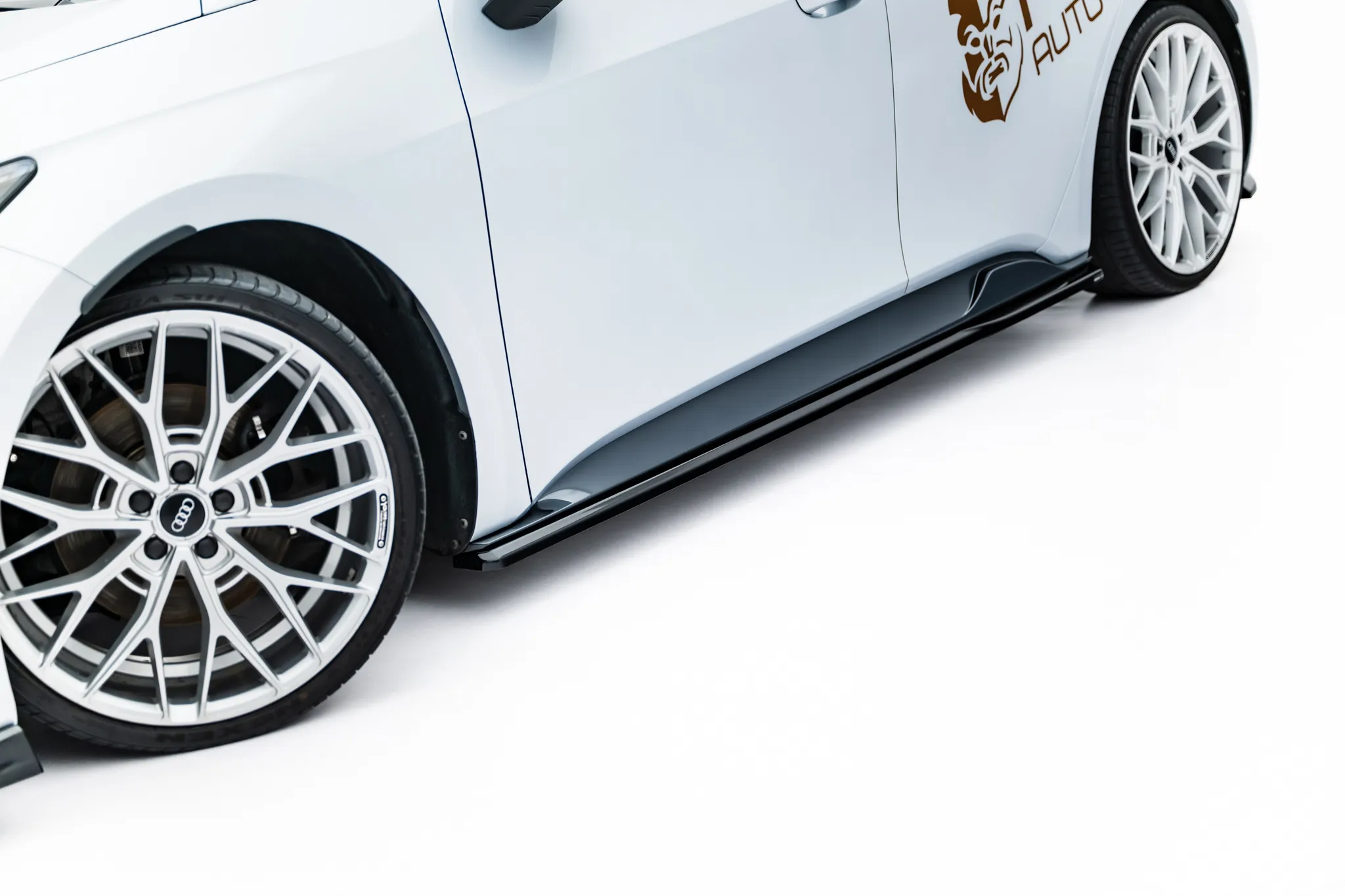 Sideskjørt Cupra Born I 2021 -> | Glossy Black Edition – bilde 2