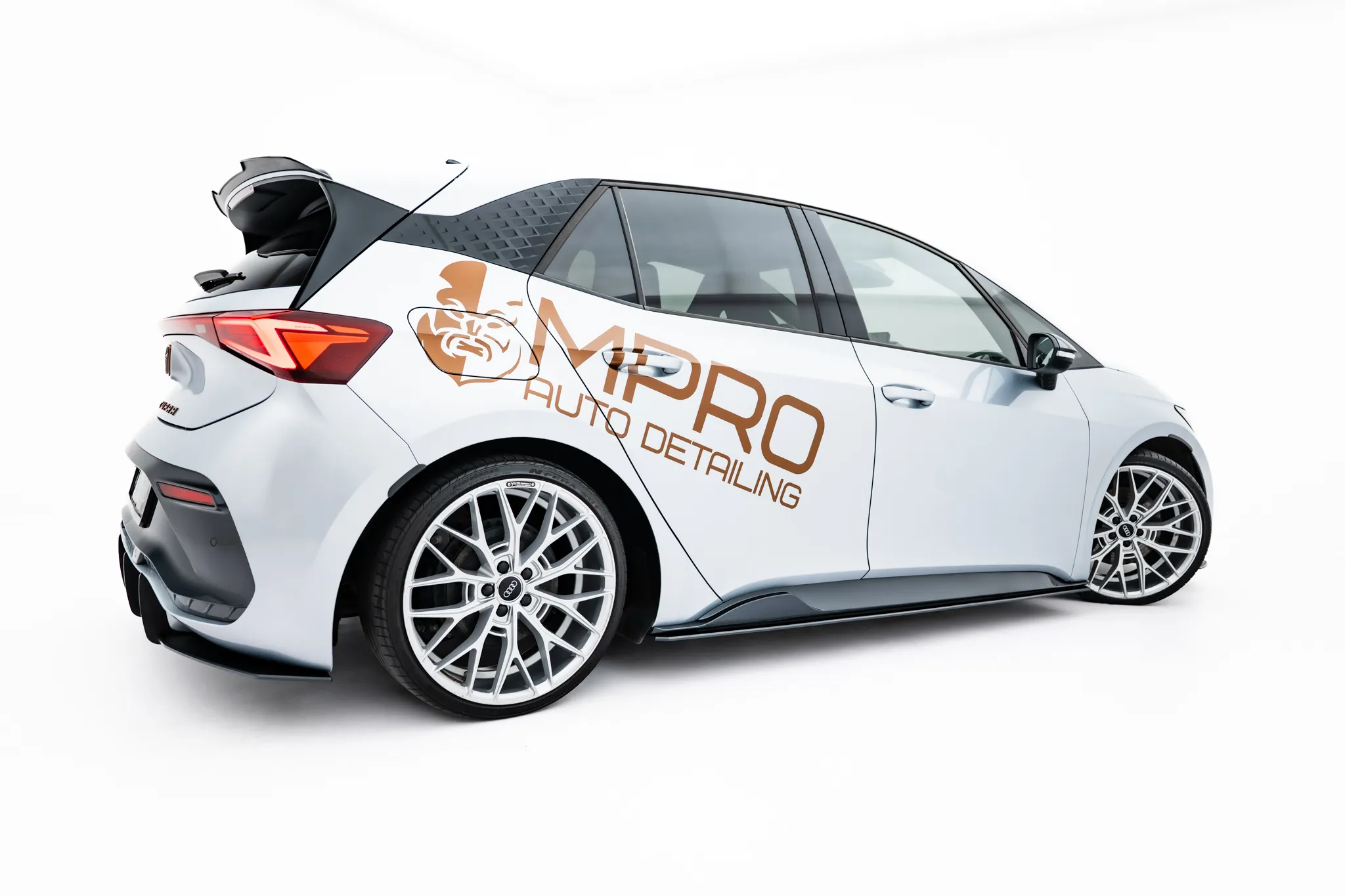 Sideskjørt Cupra Born I 2023 -> | Street Pro Black Edition