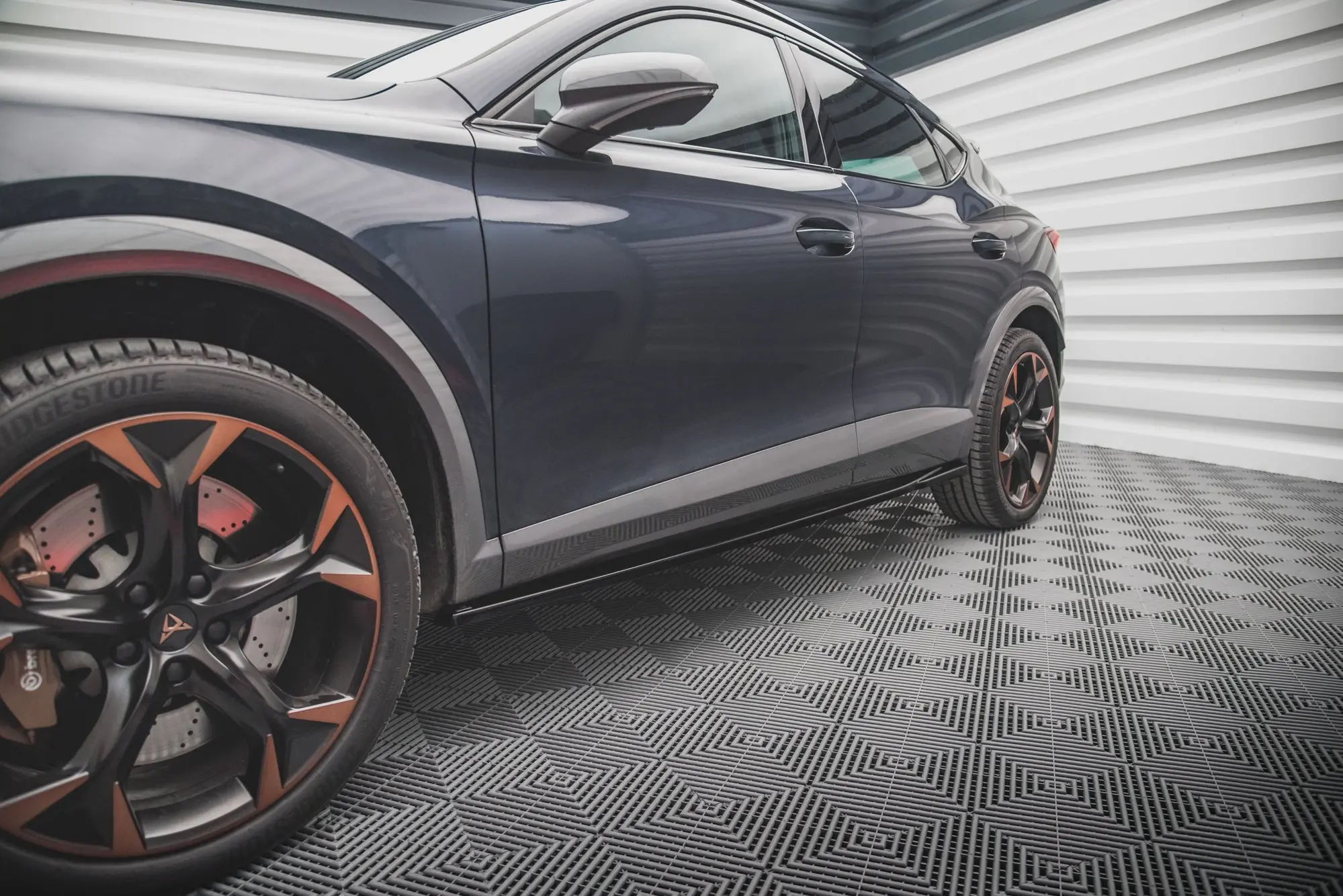 SIDESKJØRT Cupra Formentor 2020->