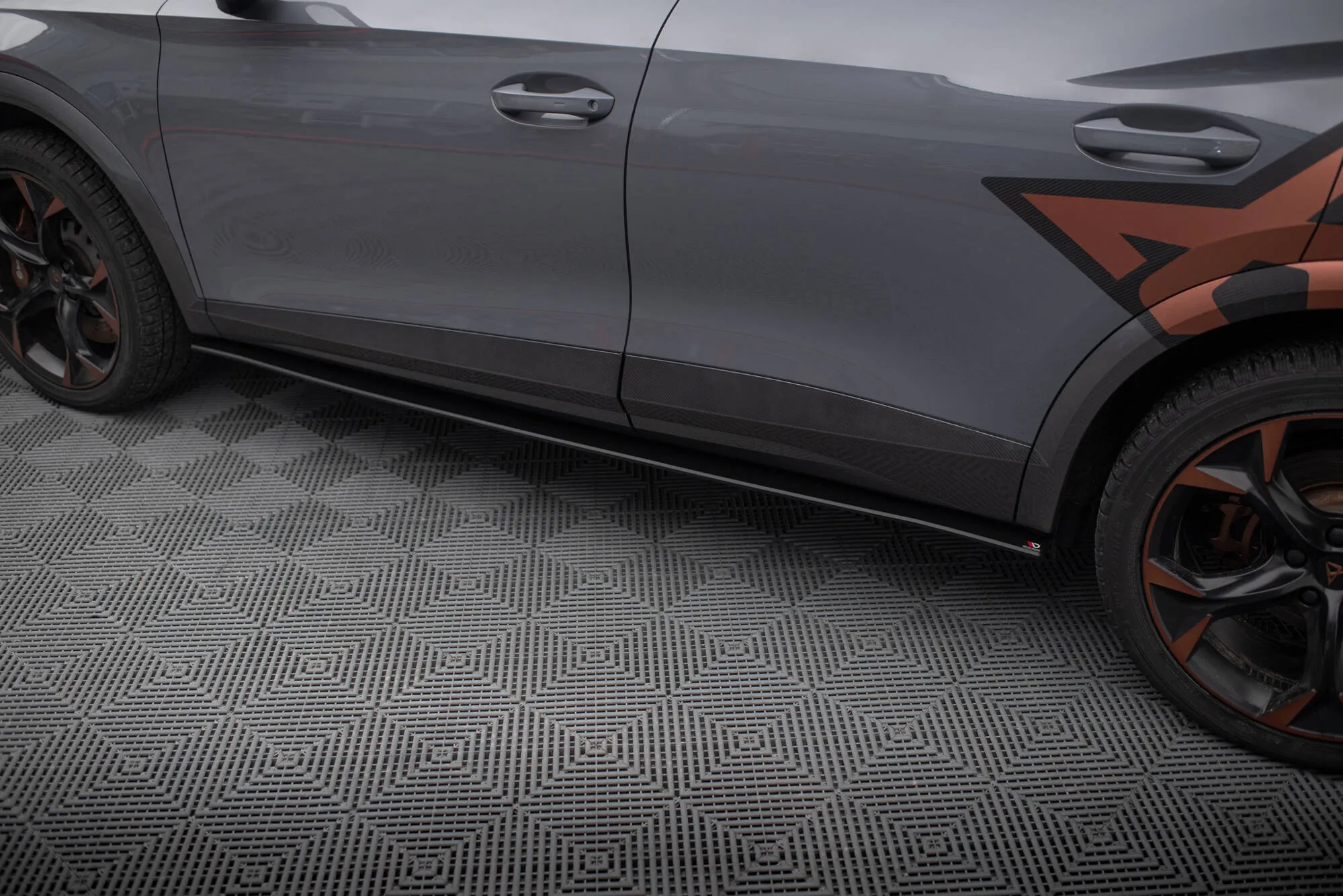 Sideskjørt Cupra Formentor 2020 - > | Street Pro Black Edition – bilde 3