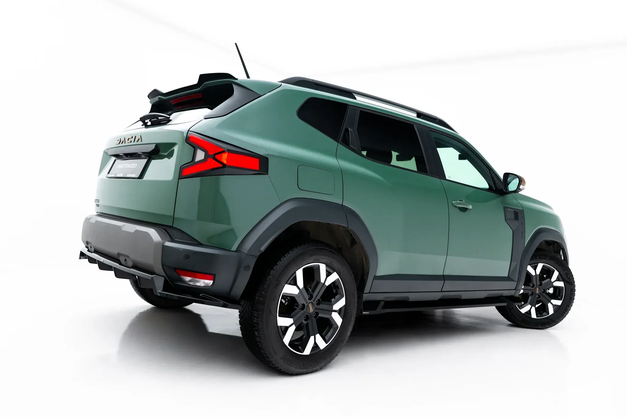 Sideskjørt Dacia Duster III 2024 -> | Glossy Black Edition – bilde 2