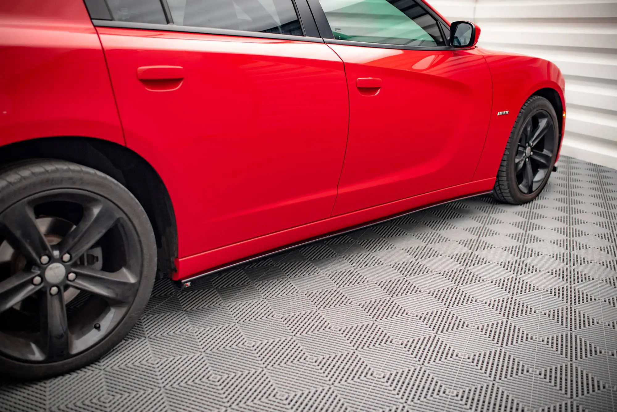 SIDESKJØRT DODGE CHARGER RT 2015-> – bilde 2