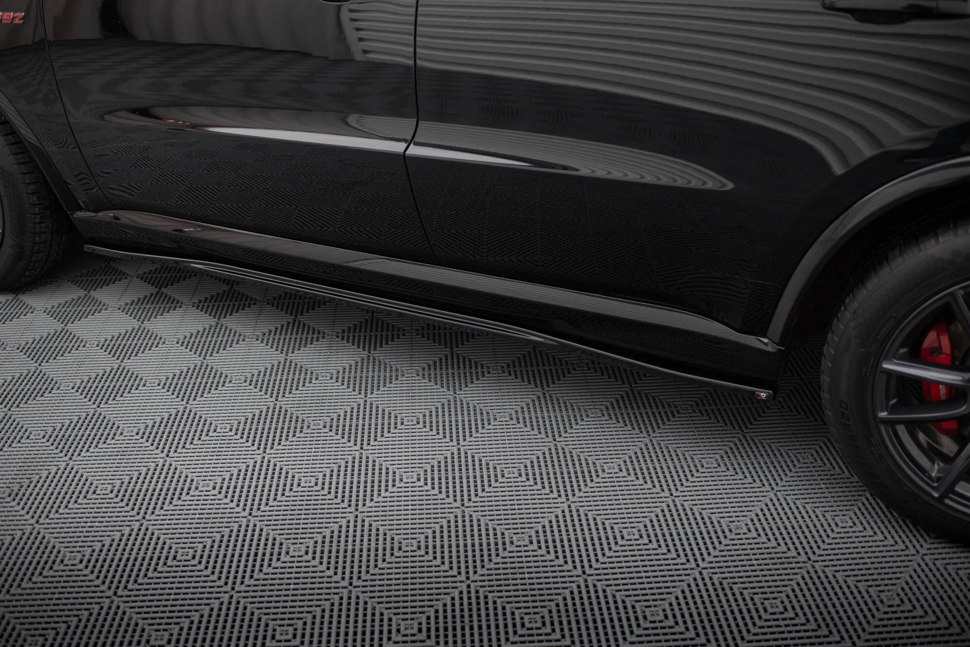 Sideskjørt Dodge Durango (III) 2011 - 2026 | Glossy Black Edition – bilde 3