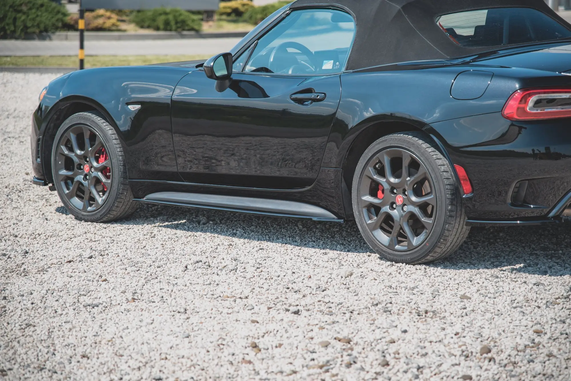 SIDESKJØRT Fiat 124 Spider Abarth 2016-2020 – bilde 5