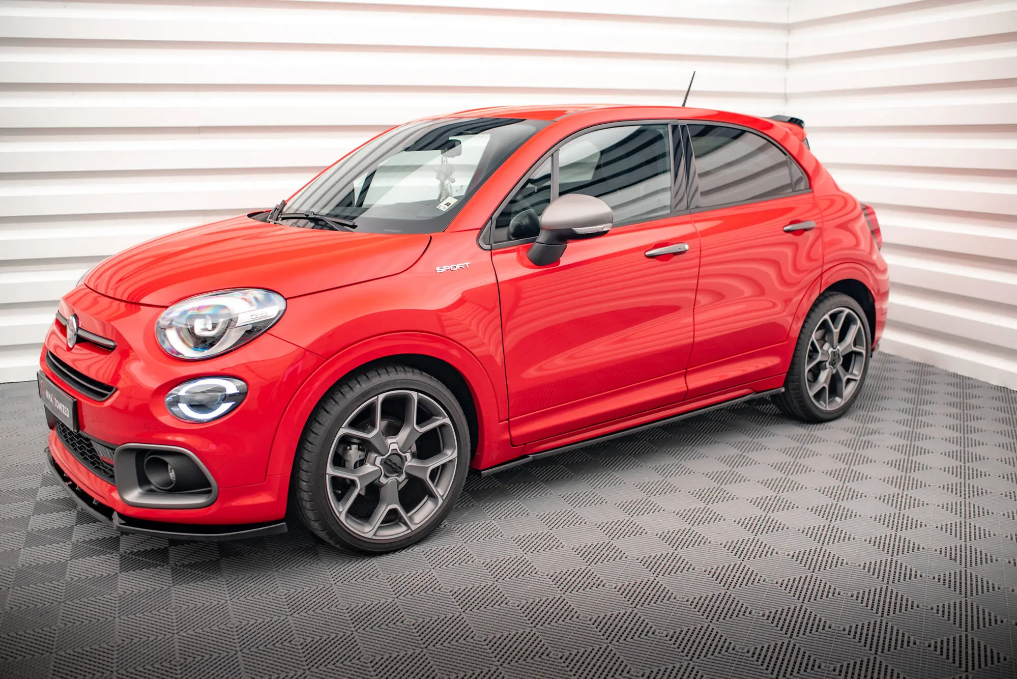 Sideskjørt Fiat 500X Sport Facelift 2018 - 2024 | Glossy Black Edition – bilde 4