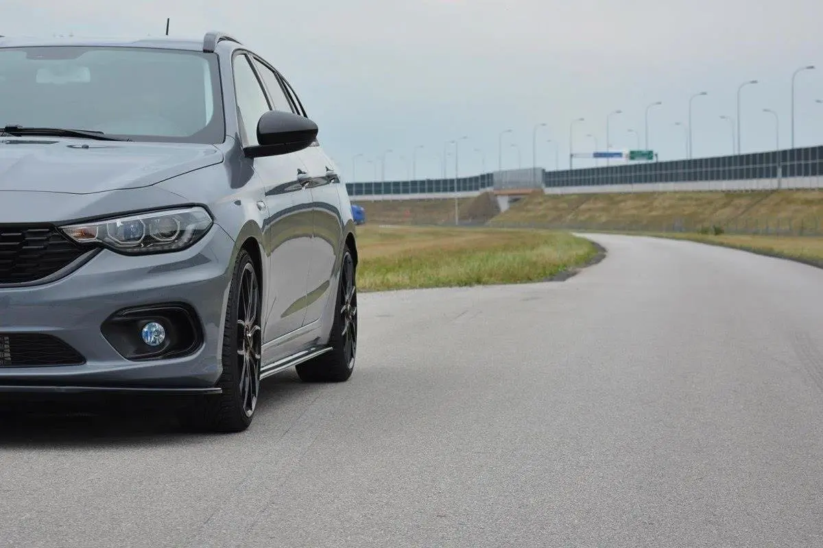 SIDESKJØRT FIAT TIPO S-DESIGN 2016-> – bilde 2