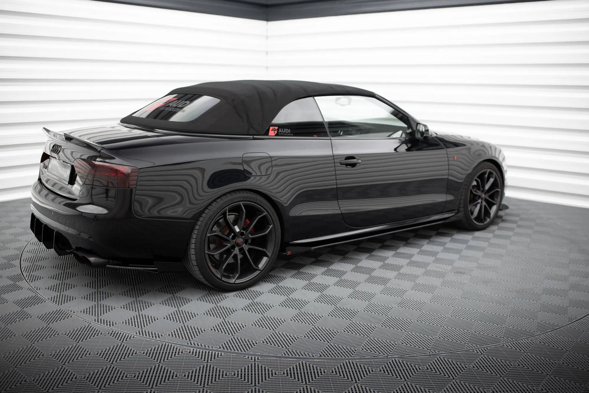 Sideskjørt-flopper Audi A5 8T S-Line / S5 8T 2007 - 2011 | Glossy Black Edition – bilde 2