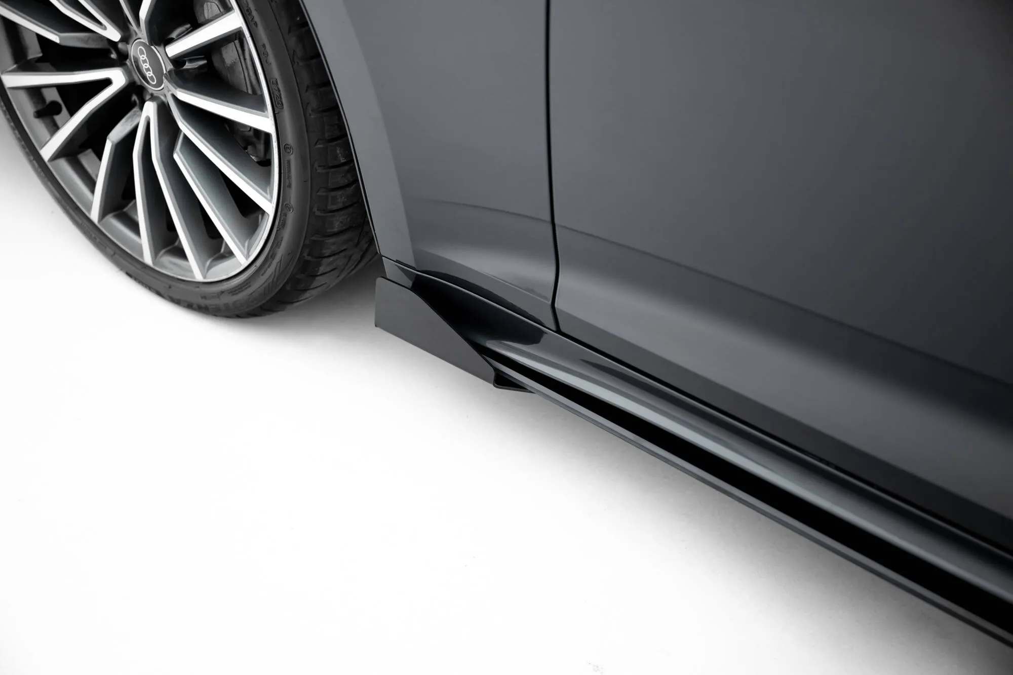 Sideskjørt + Flopper Audi A5 (F5) Facelift 2019 -> | Street Pro Black Edition – bilde 5