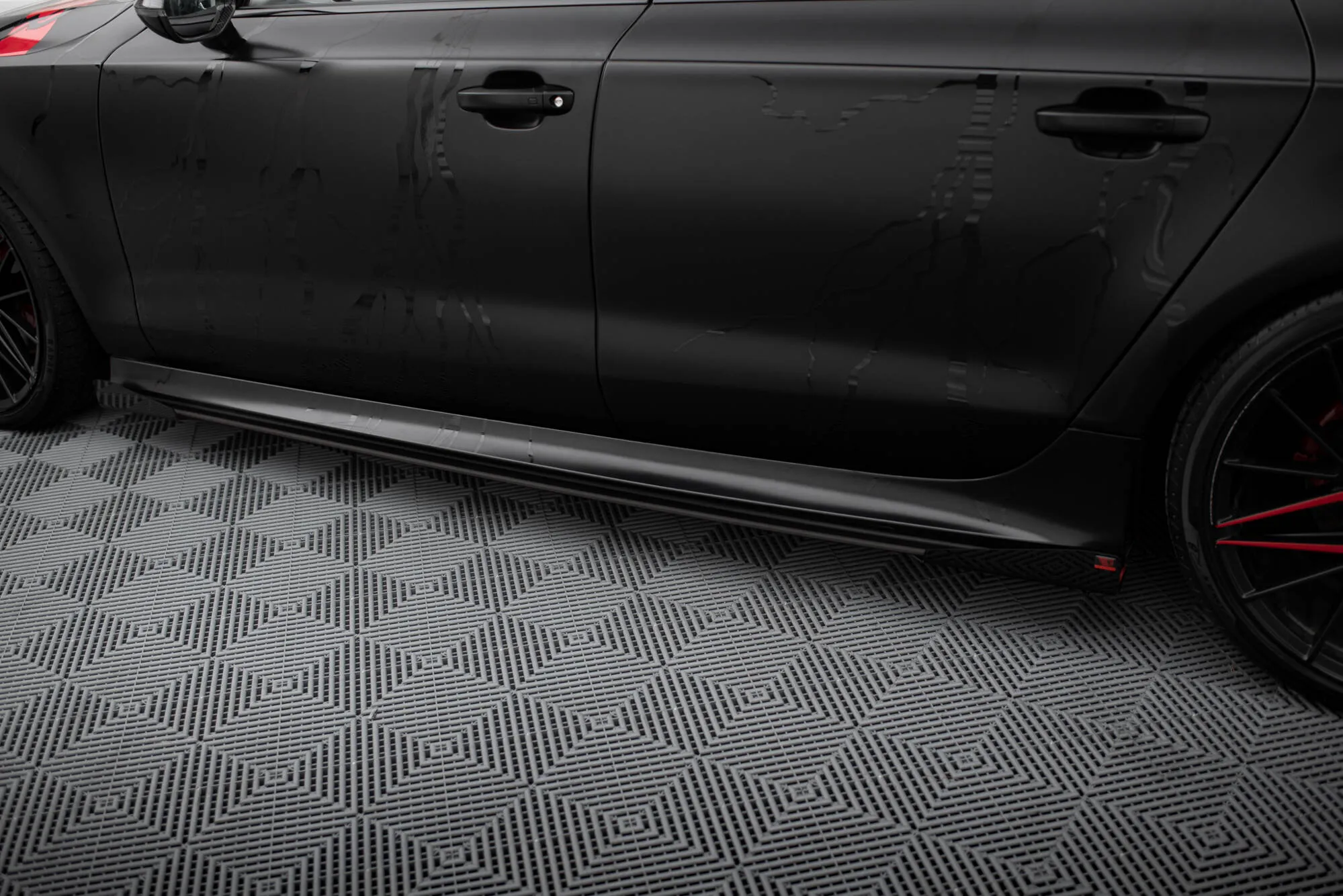 Sideskjørt-flopper Audi A7 C7 RS7 Look 2010 - 2014 | Glossy Black Edition – bilde 4