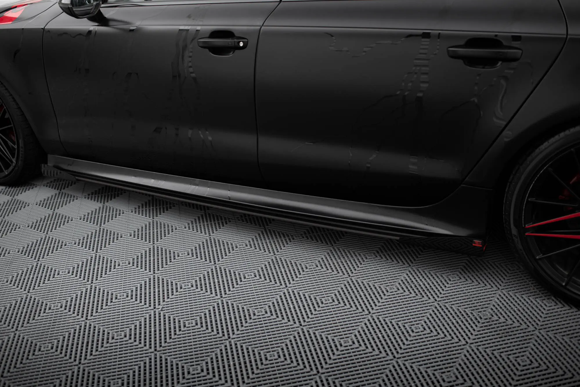 Sideskjørt + flopper Audi A7 Sportback 4G S-Line 2010 - 2014 | Street Pro Black Edition – bilde 2
