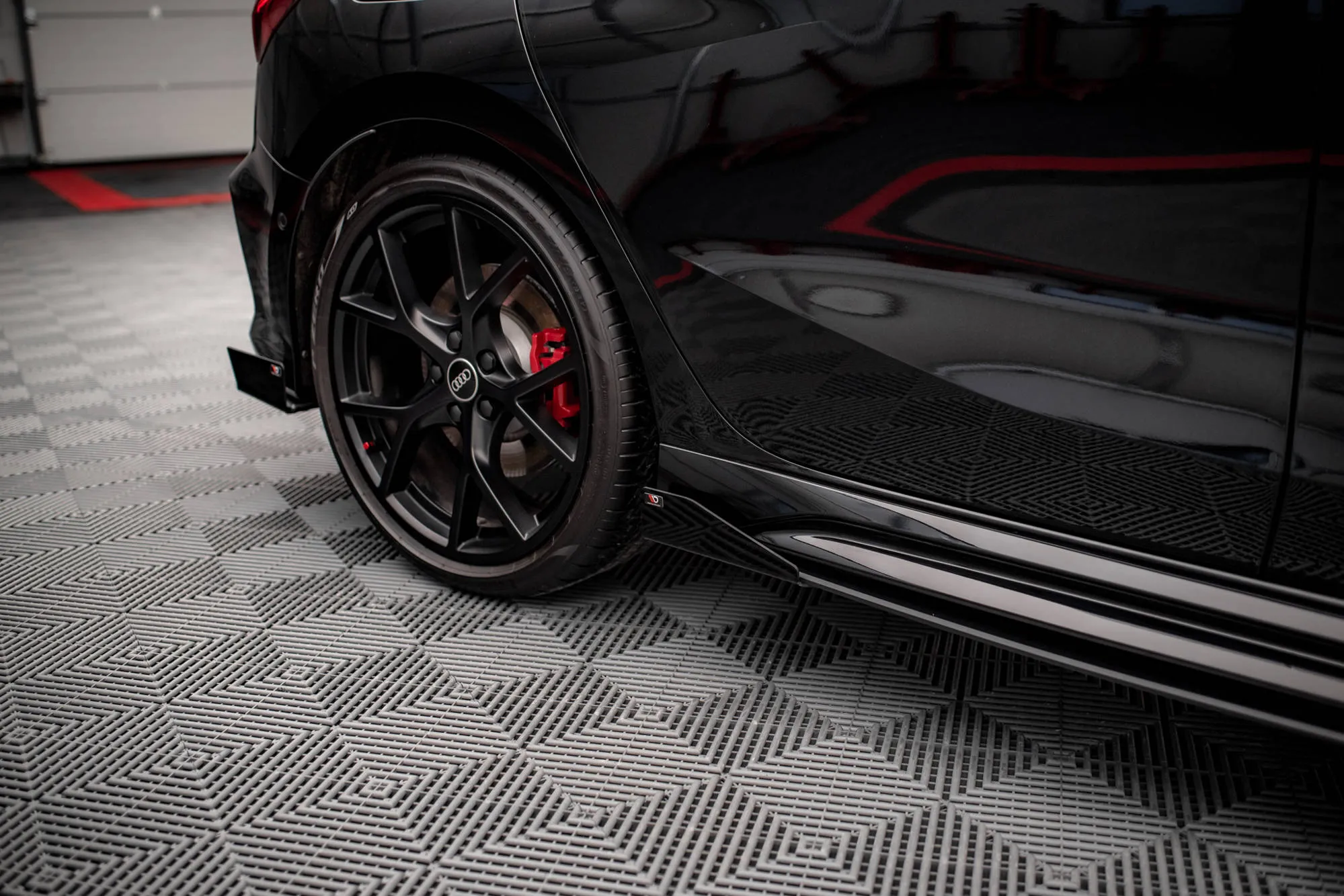 Sideskjørt-flopper Audi RS3 (8Y) 2020 -> | Glossy Black Edition – bilde 5