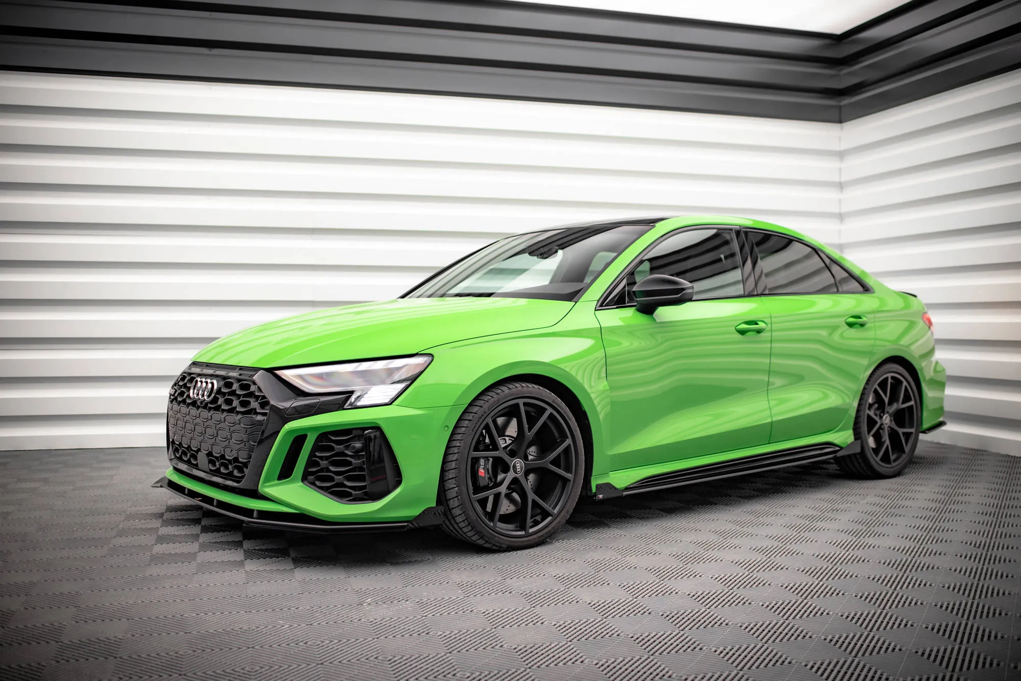 Sideskjørt-flopper Audi RS3 8Y 2020-> | Glossy Black Edition – bilde 2