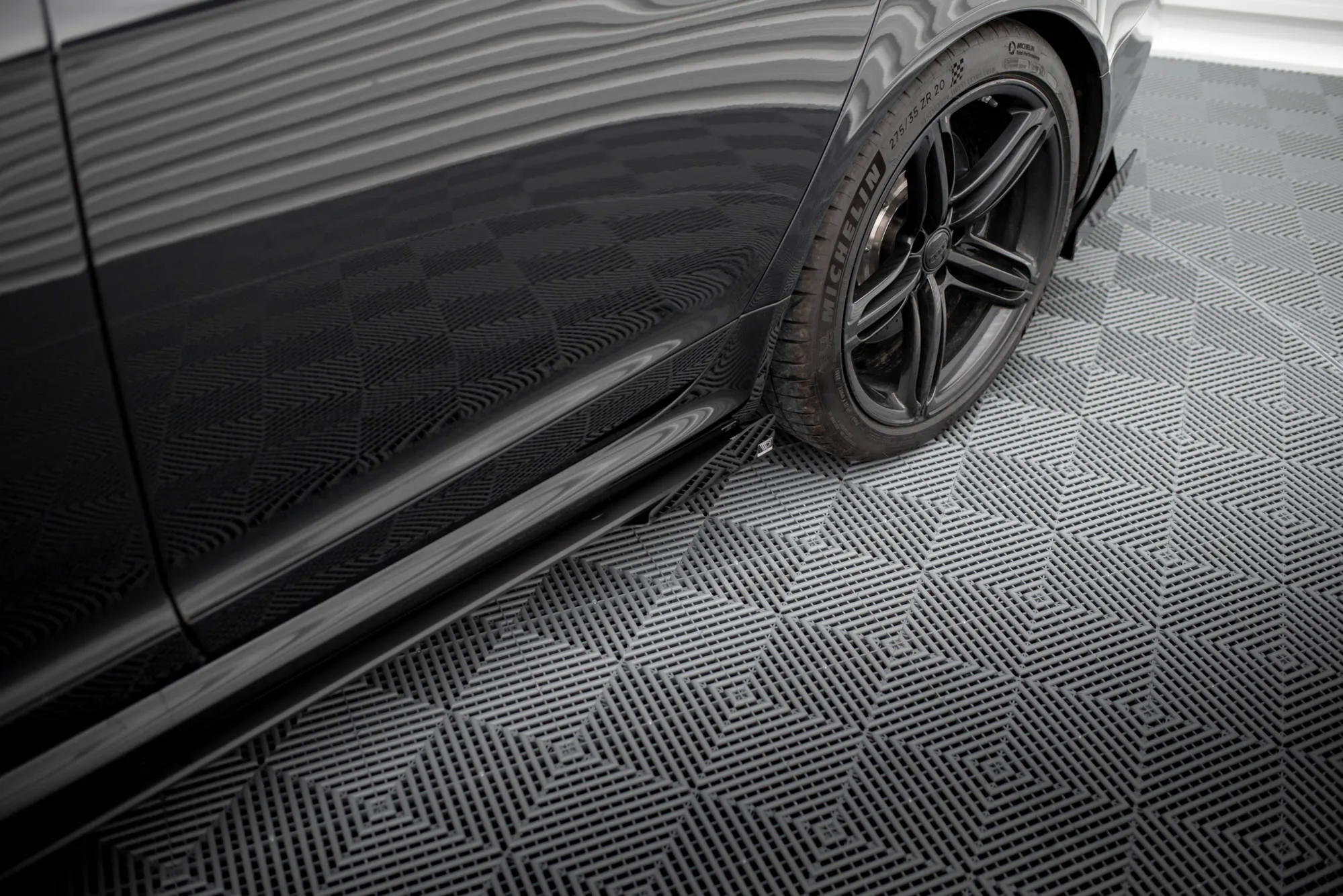 Sideskjørt-flopper Audi RS6 (C6) Avant 2007 - 2010 | Glossy Black Edition