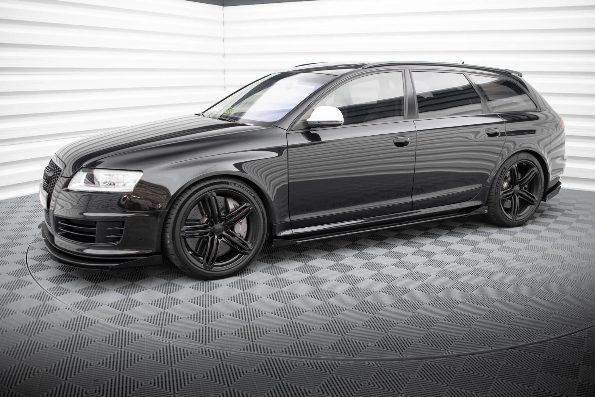 Sideskjørt + Flopper Audi RS6 (C6) Avant 2007 - 2010 | Street Pro Black Edition – bilde 2