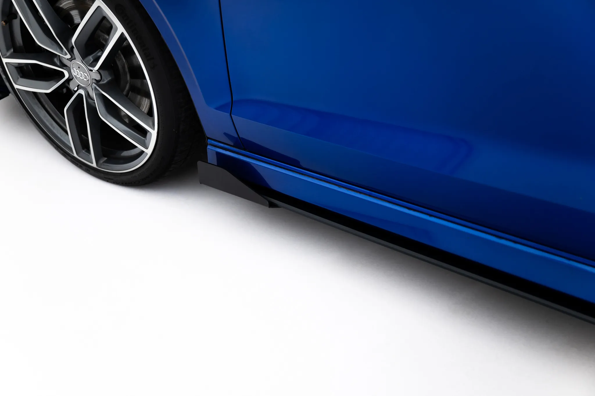 Sideskjørt-flopper Audi (S3/A3 S-Line) 8V 2013 - 2016 | Glossy Black Edition