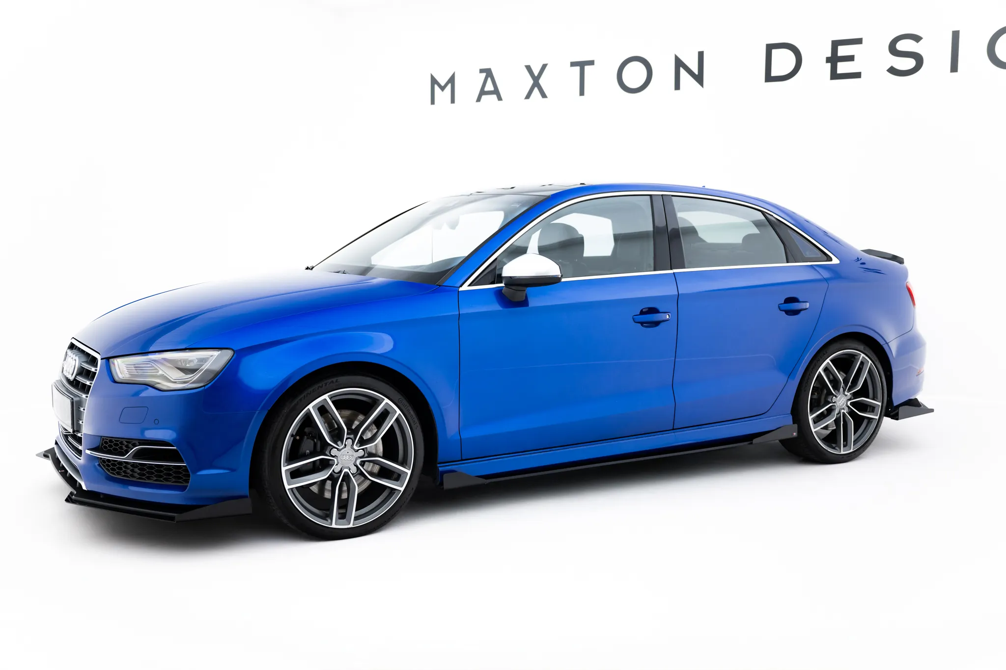 Sideskjørt + Flopper Audi (S3/A3 S-Line) 8V 2013 - 2016 | Street Pro Black Edition – bilde 2