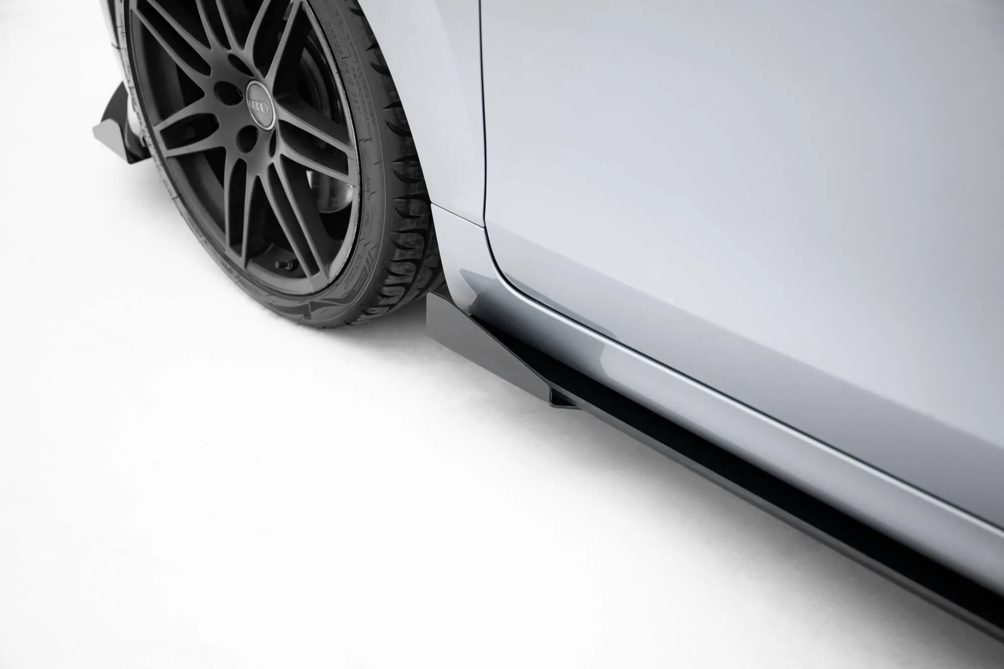 Sideskjørt + Flopper Audi TT (S/S-Line) 8J 2006 - 2013 | Street Pro Black Edition – bilde 4