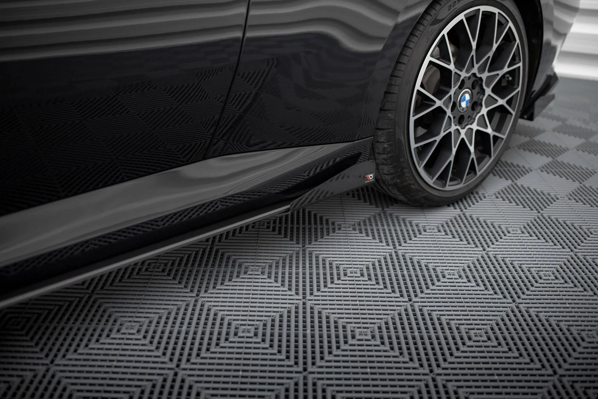 Sideskjørt-flopper BMW 2 Coupe (G42) 2021 - > | Glossy Black Edition – bilde 3
