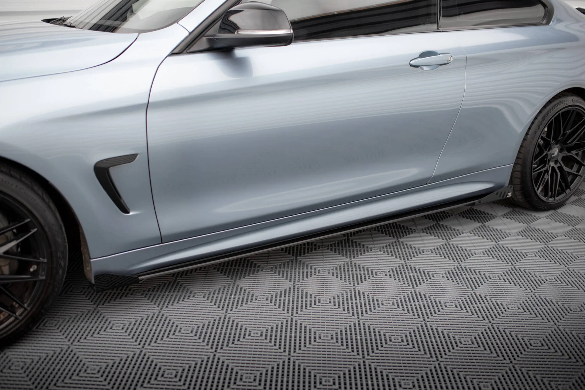 Sideskjørt-flopper BMW 4 Coupe (F32) M-Pakke 2013 - 2020 | Glossy Black Edition – bilde 3