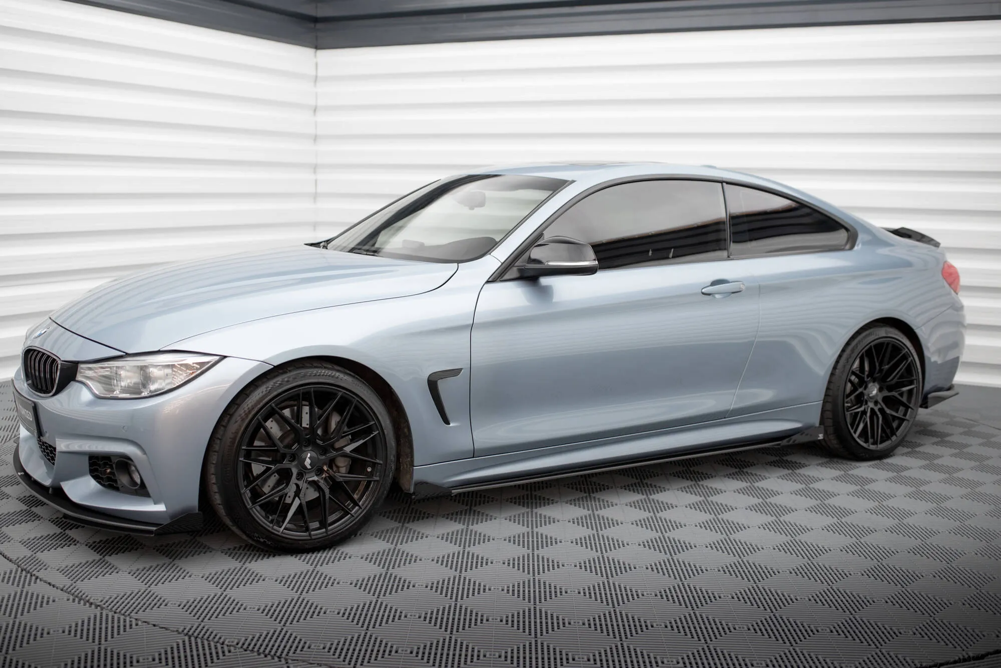 Sideskjørt + Flopper BMW 4 Coupe (F32) M-Pakke 2013 - 2020 | Street Pro Black Edition – bilde 2
