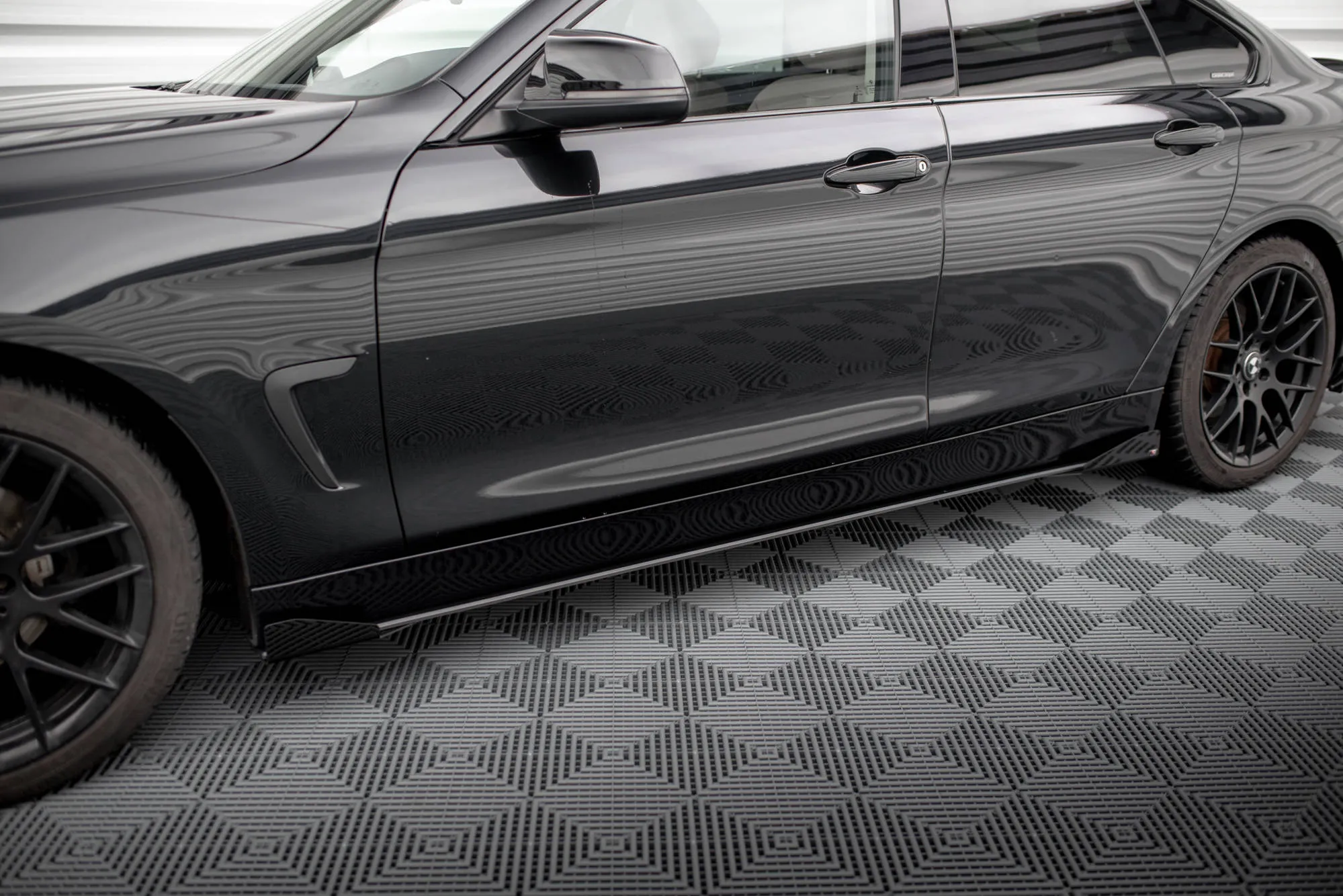 Sideskjørt + Flopper BMW 4 Gran Coupe (F36) 2014-2017 | Street Pro Black Edition