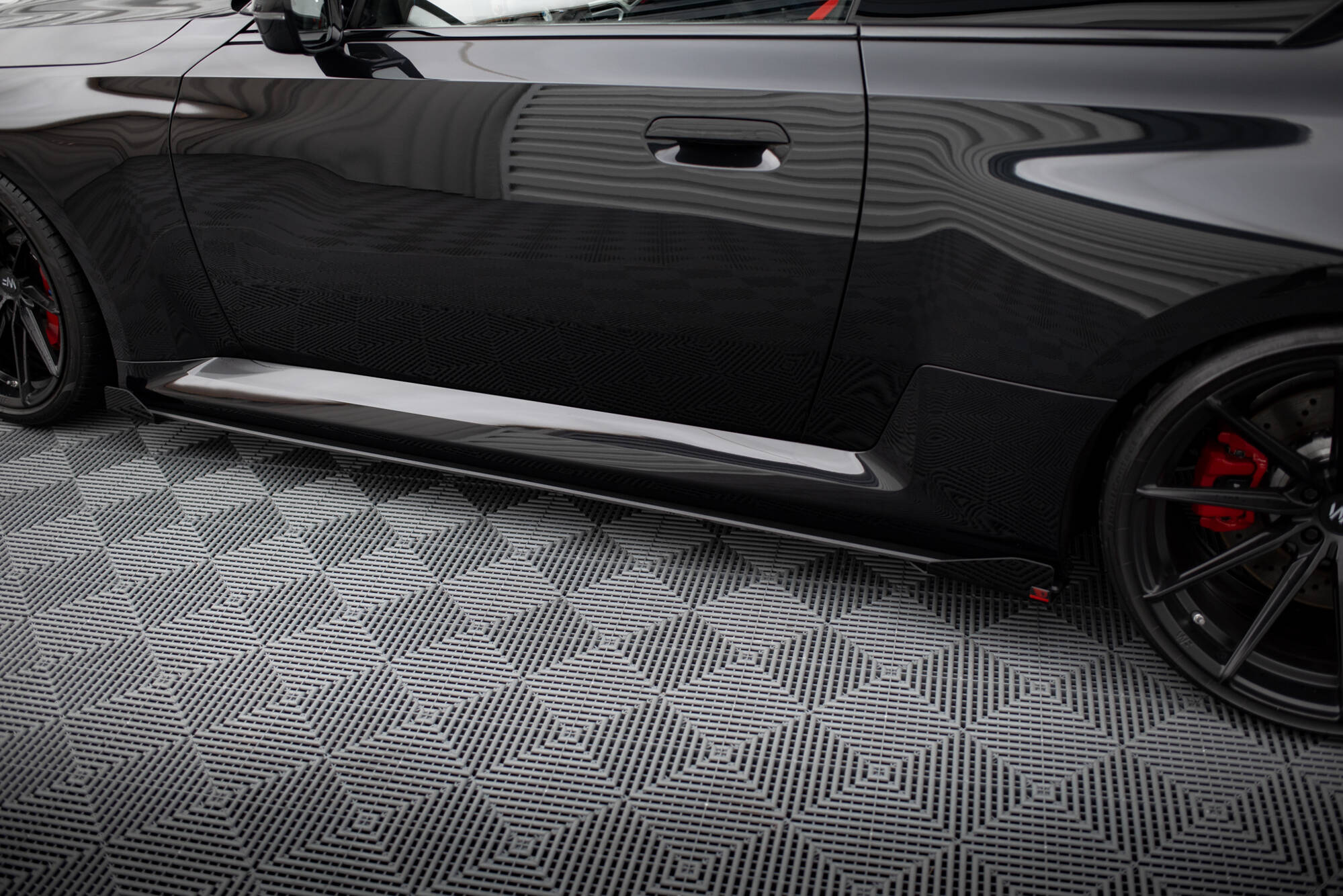 Sideskjørt + flopper BMW M2 Coupe (G87) 2023 - > | V.1 Street Pro Black Edition