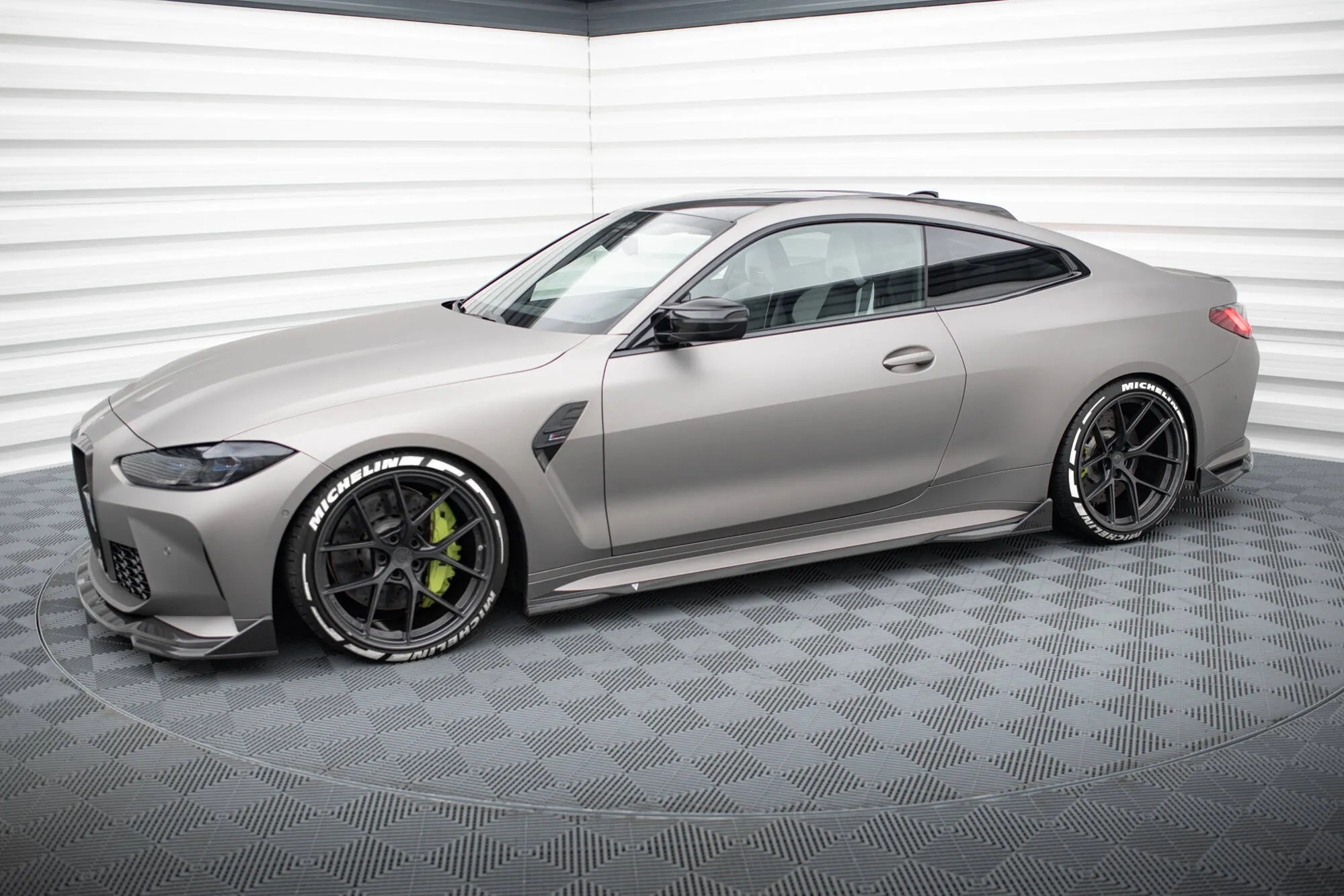 Sideskjørt-flopper BMW M4 (G82) 2021-2026 | Carbon Fiber Edition