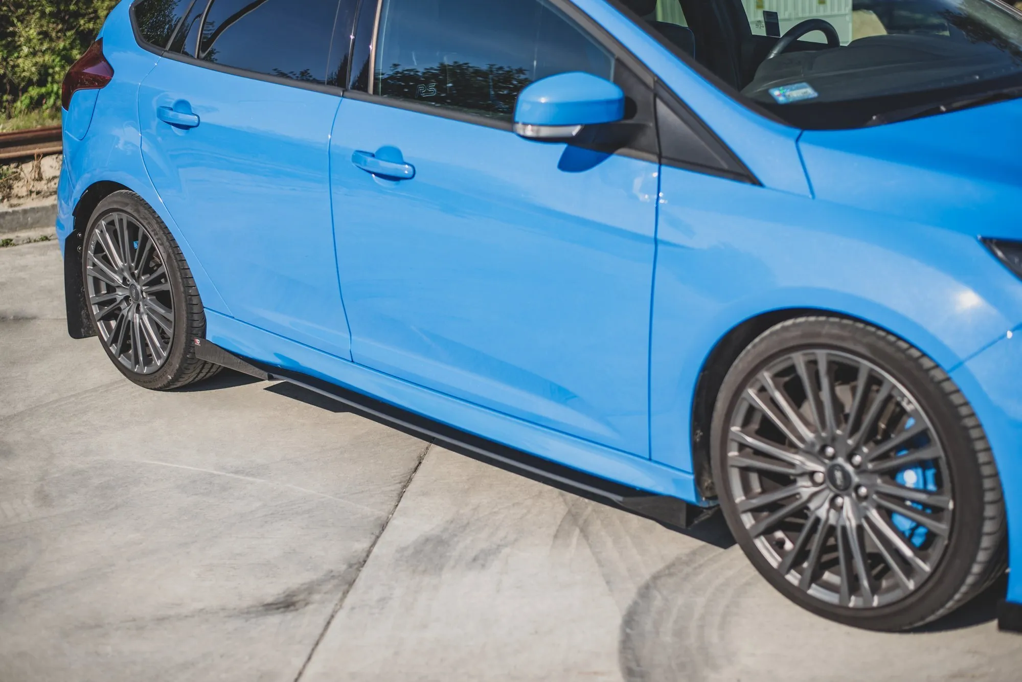 Sideskjørt-flopper Ford Focus III RS 2015 - 2018 | Glossy Black Edition – bilde 2