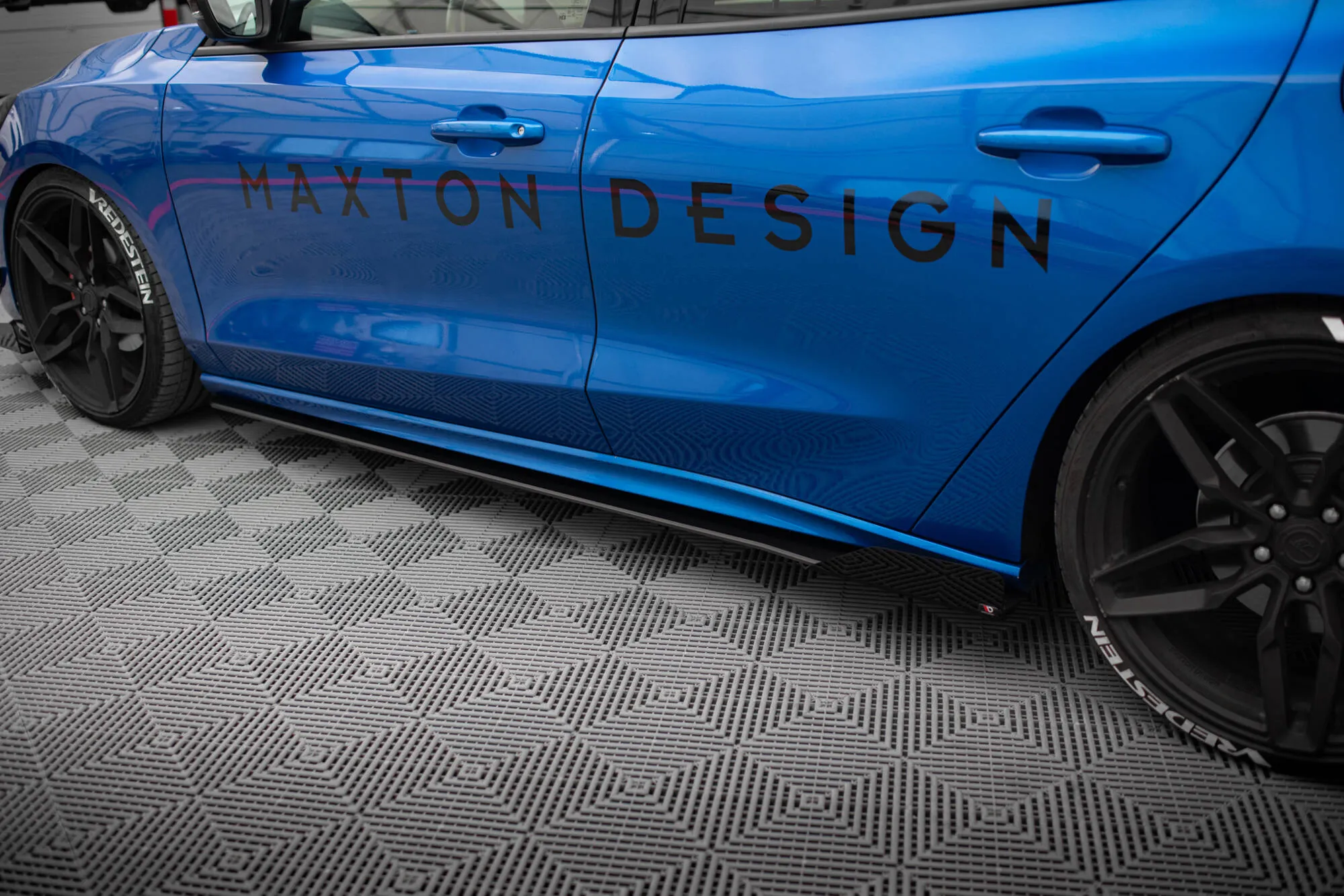 Sideskjørt-flopper Ford Focus IV ST 2018 -> | Glossy Black Edition