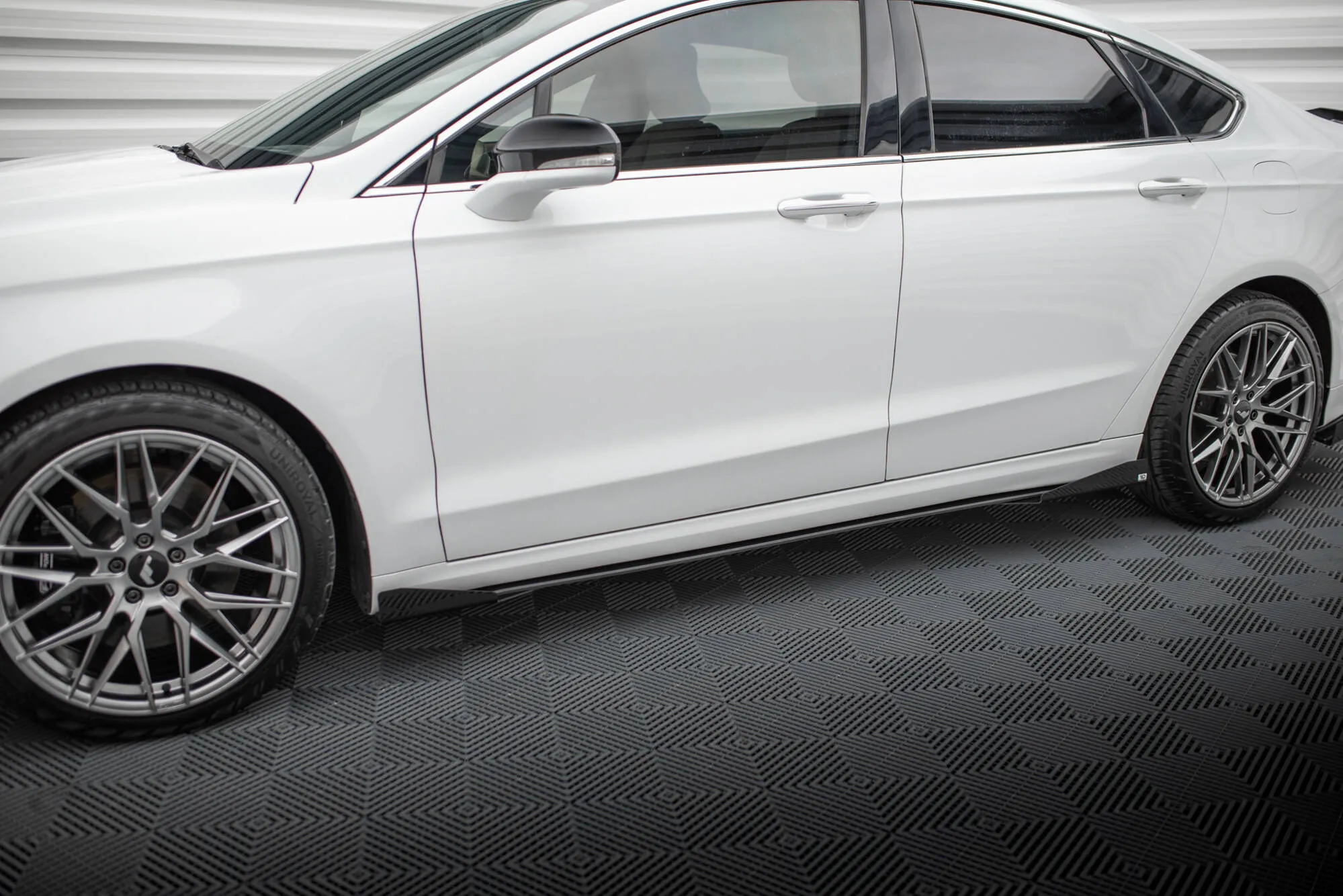 Sideskjørt + Flopper Ford Mondeo Sport mk5 facelift 2019 - 2022 / Ford Fusion Sport (usa) mk2 facelift 2019 - 2020 | Street Pro Black Edition