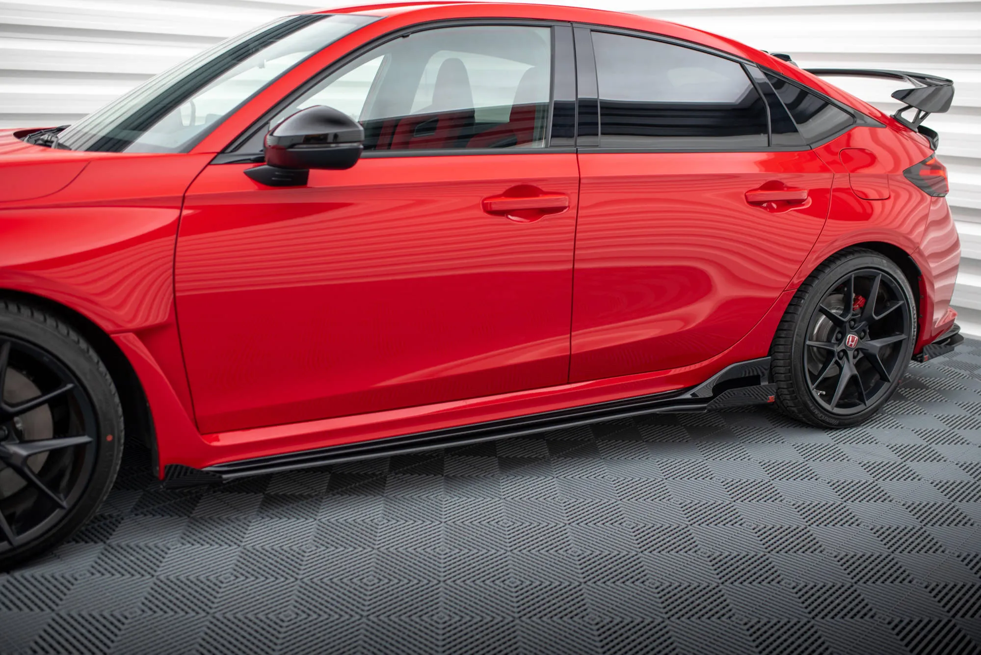 Sideskjørt + Flopper Honda Civic XI Type-R 2023-> | Street Pro Black Edition
