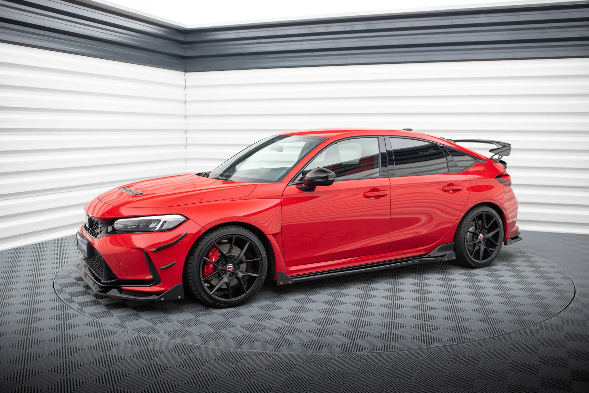 Sideskjørt + flopper Honda Civic XI Type-R 2023-> | V.1 Glossy Black Edition – bilde 4